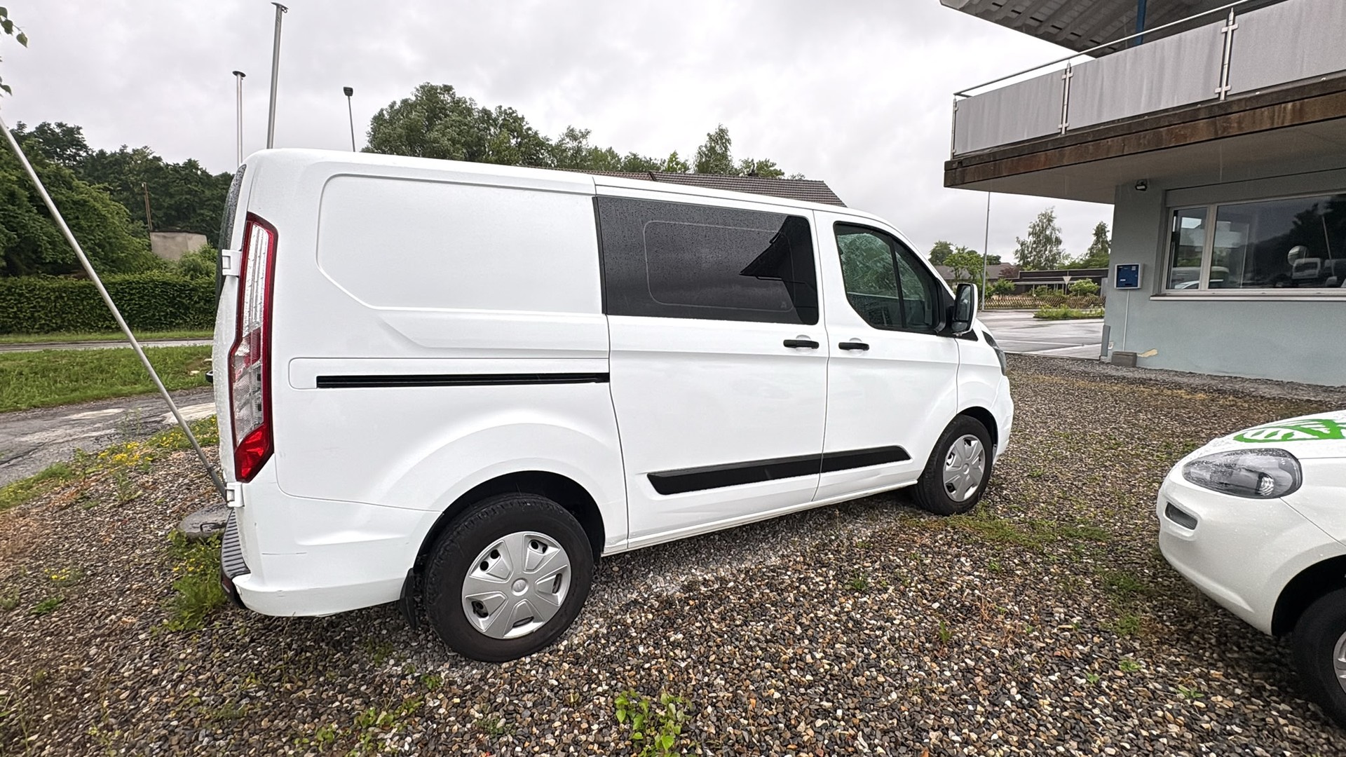 FORD Transit Custom Van 280 L1H1 Trend A-image-2