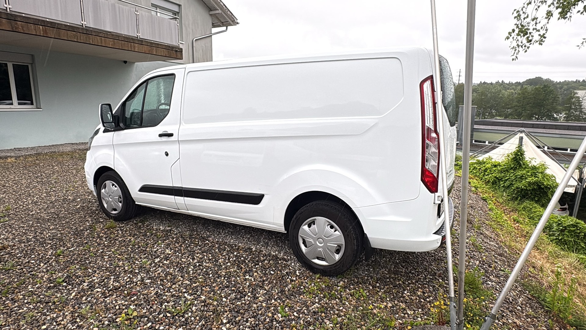 FORD Transit Custom Van 280 L1H1 Trend A-image-3