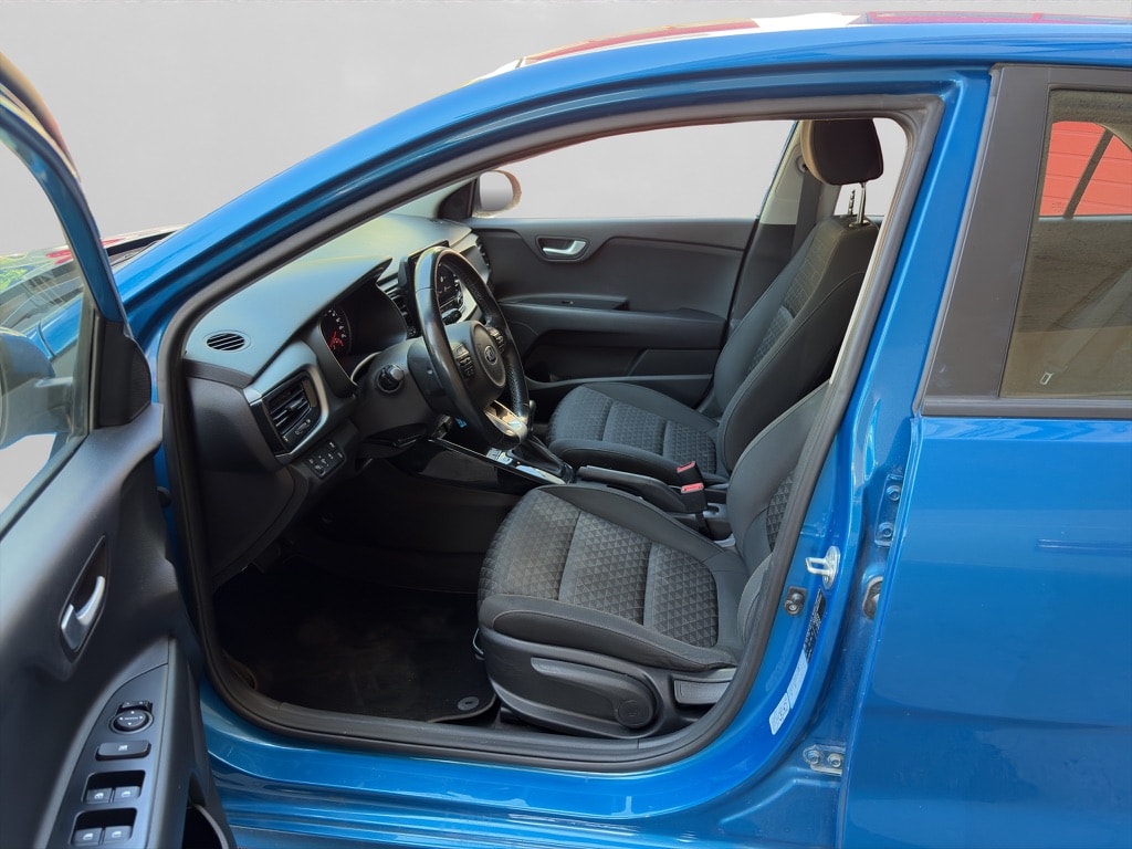 KIA Rio 1.0 T-GDi Trend DCT-image-8