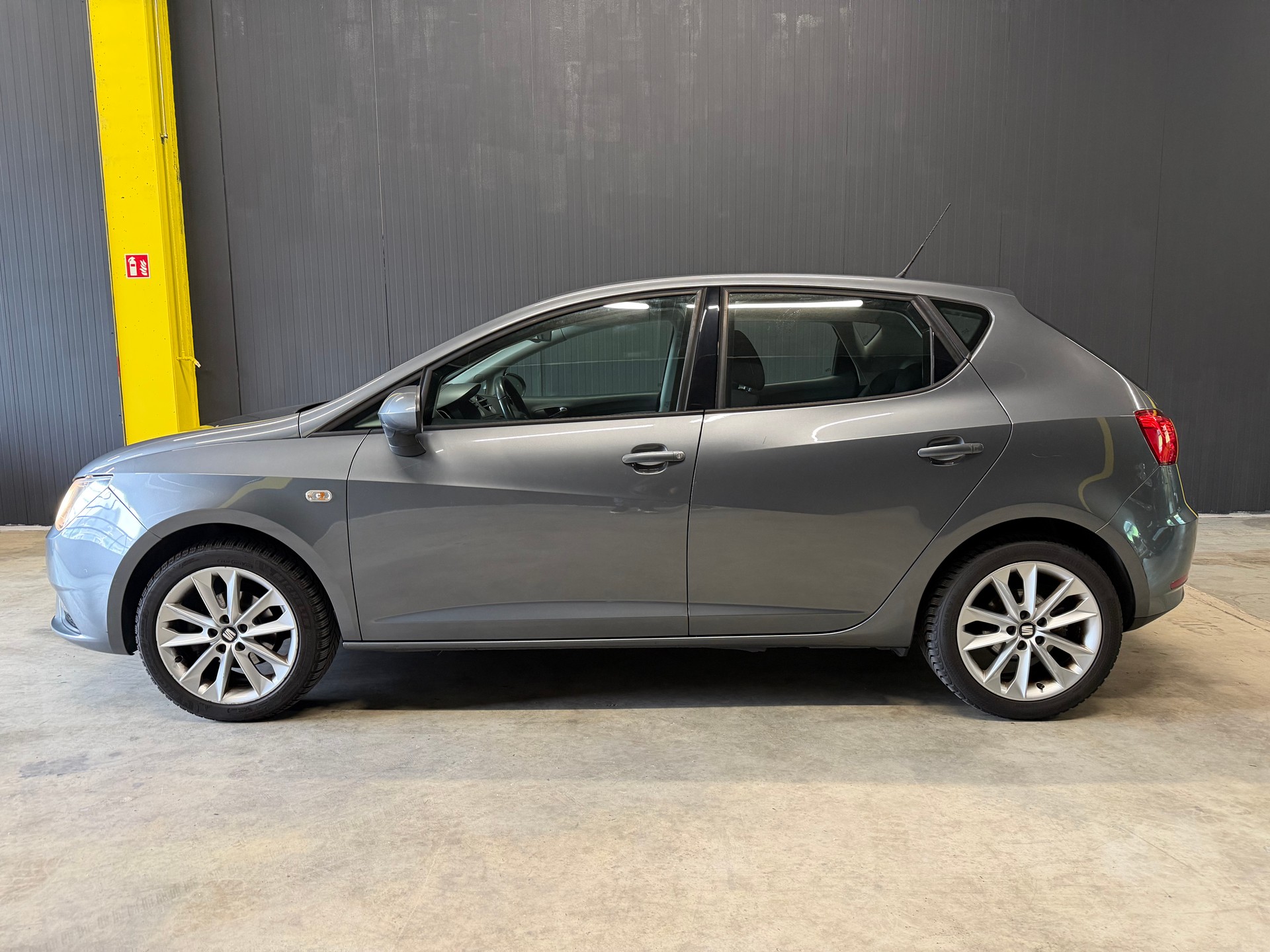 SEAT Ibiza 1.2 TSI Style-image-1