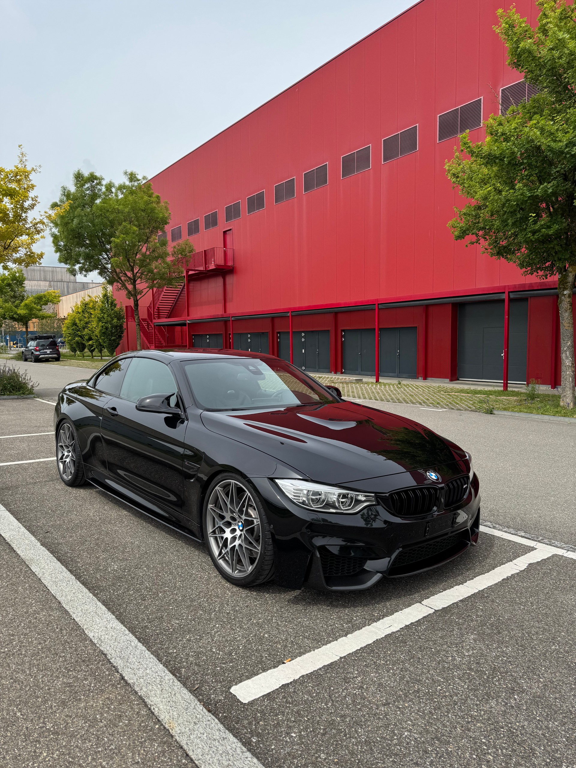 BMW M4 Cabriolet Competition-image-1