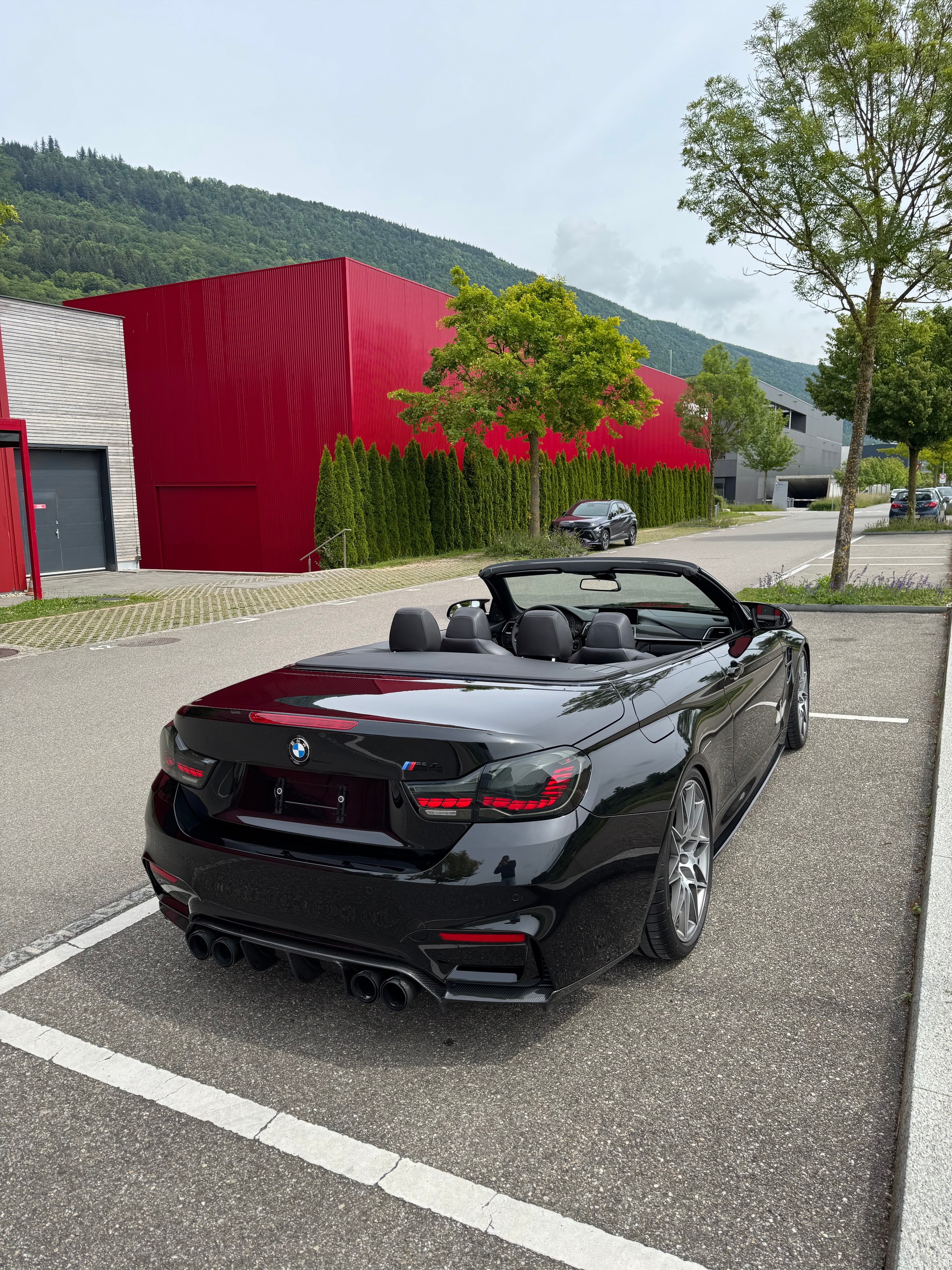 BMW M4 Cabriolet Competition-image-7