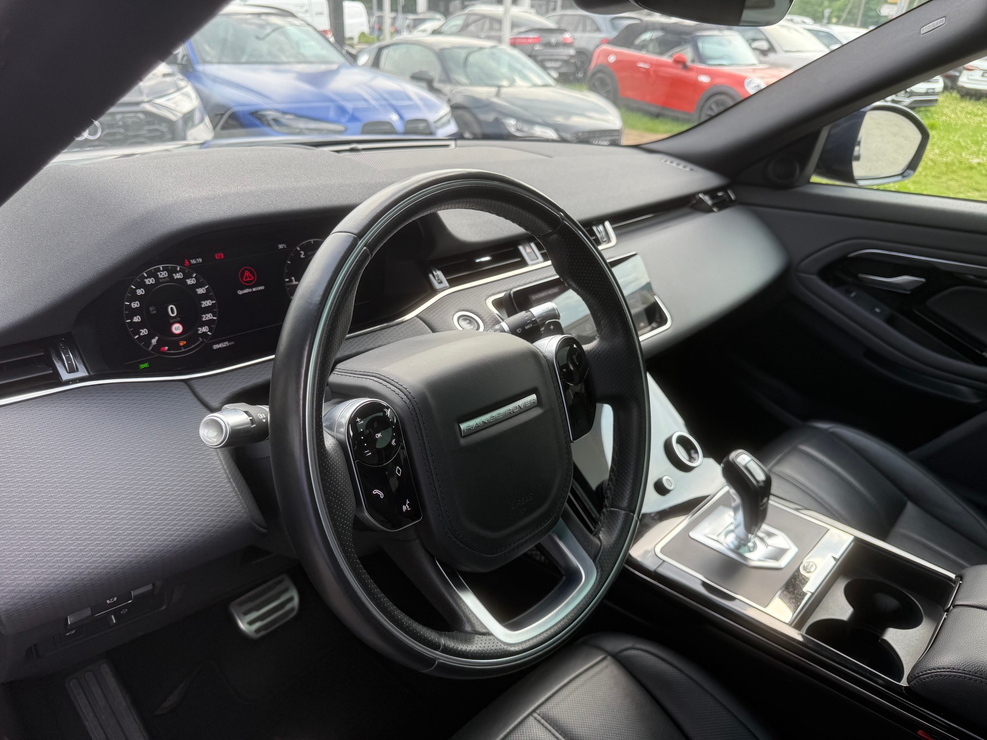 LAND ROVER Range Rover Evoque R-Dynamic D 180 AT9-image-13
