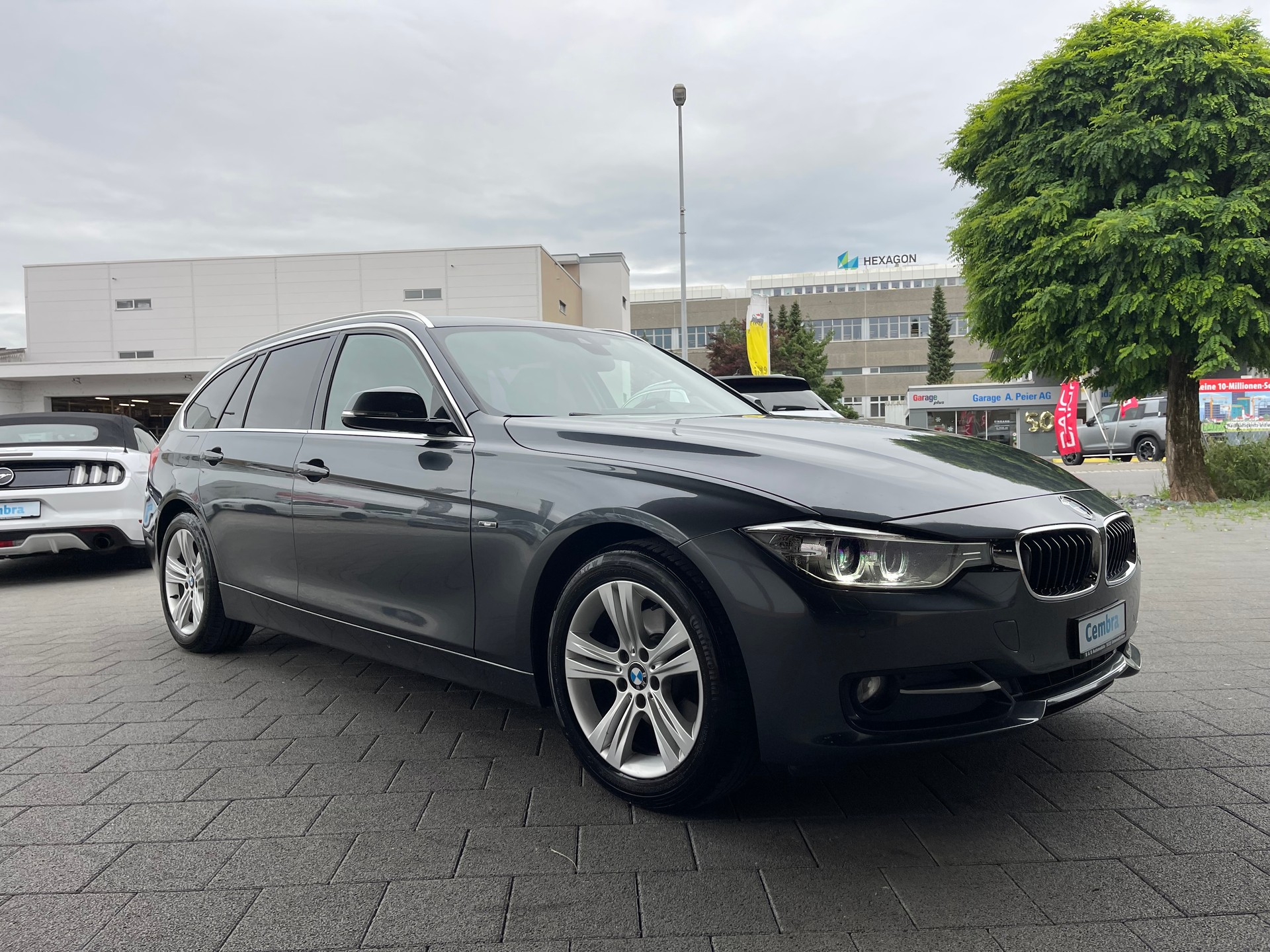 BMW 320d Touring Sport Line Steptronic-image-2