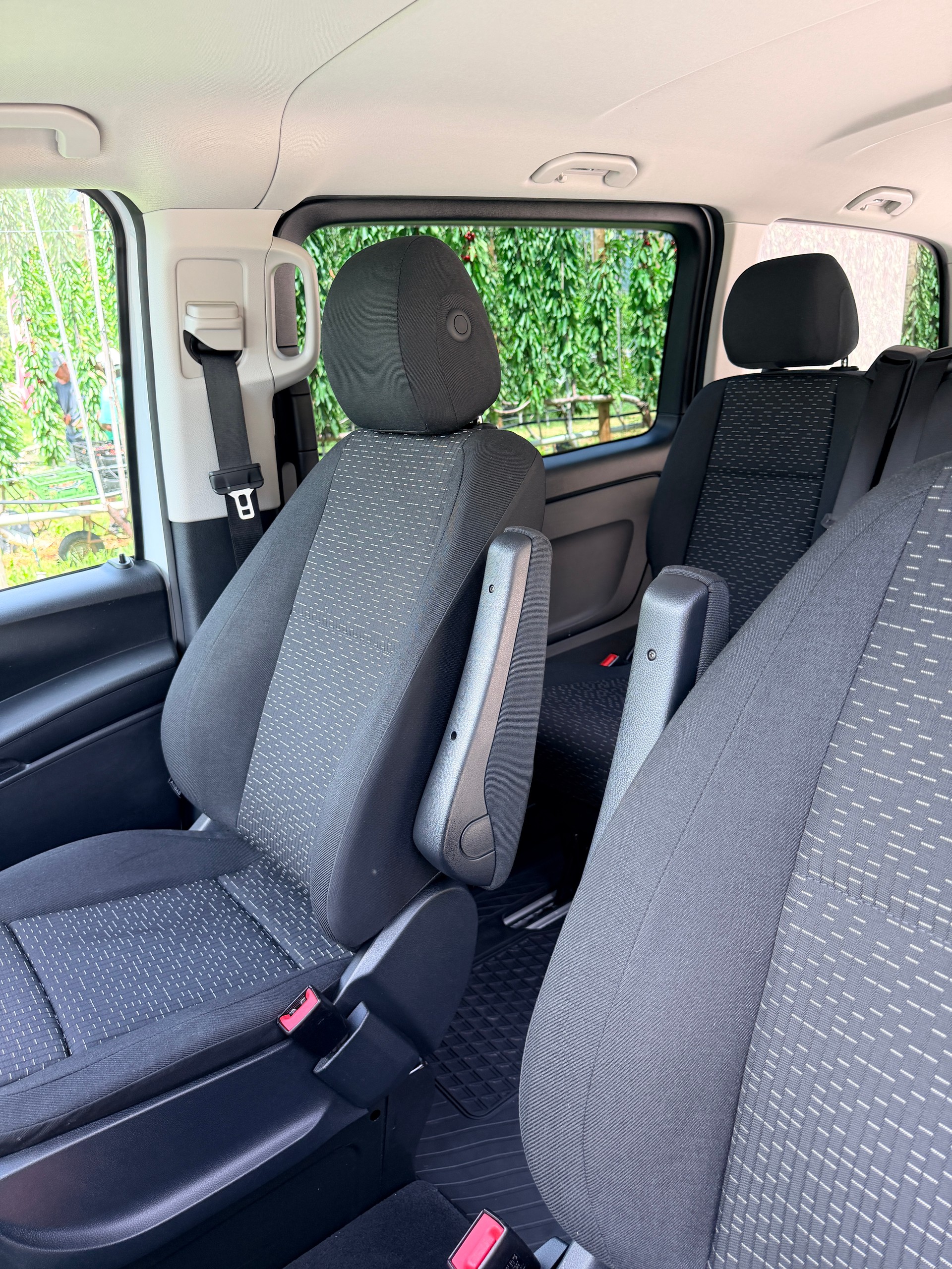 MERCEDES-BENZ Vito 116 CDI Lang Select Tourer 4Matic 9G-Tronic-image-15
