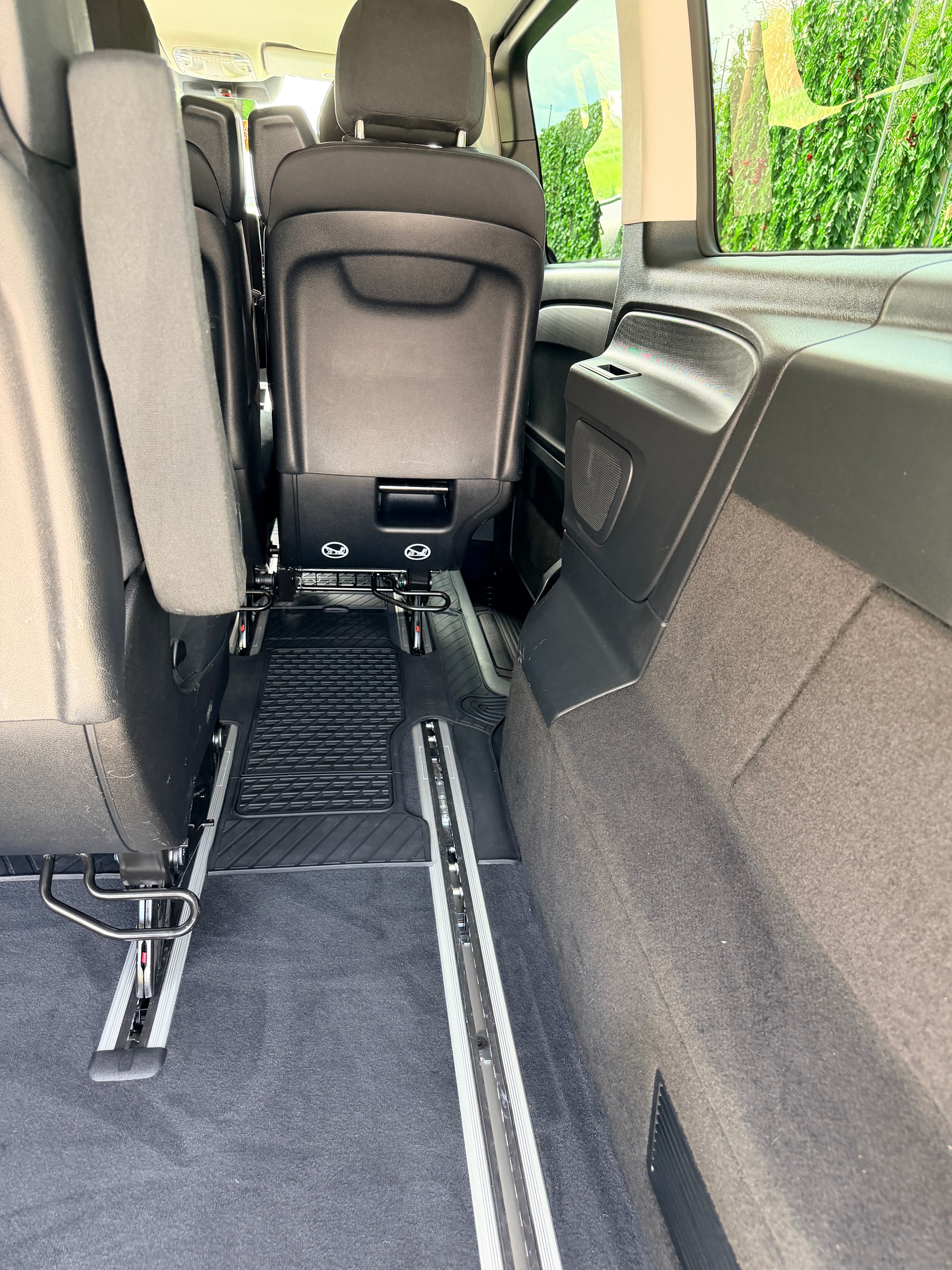 MERCEDES-BENZ Vito 116 CDI Lang Select Tourer 4Matic 9G-Tronic-image-9