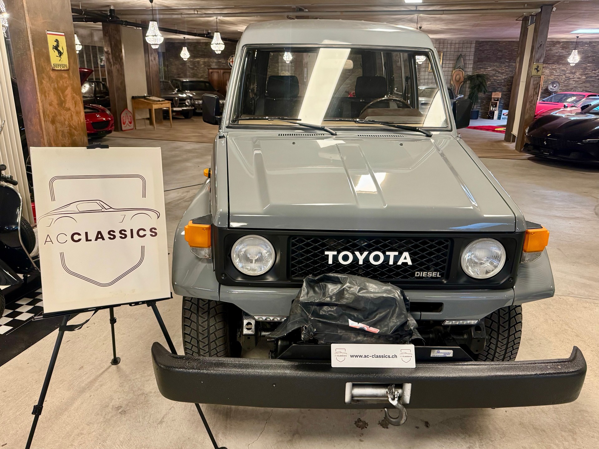 TOYOTA BJ 75 frisch restauriert-image-2