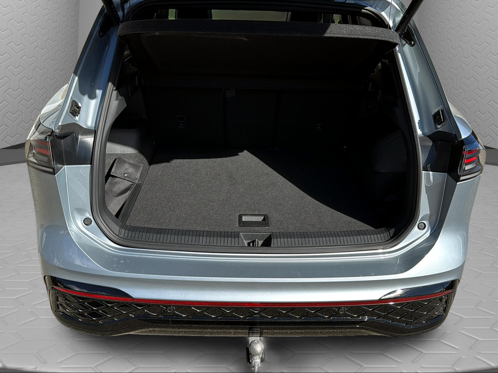 VW Tiguan 2.0 TSI DSG R-Line 4Motion-image-13