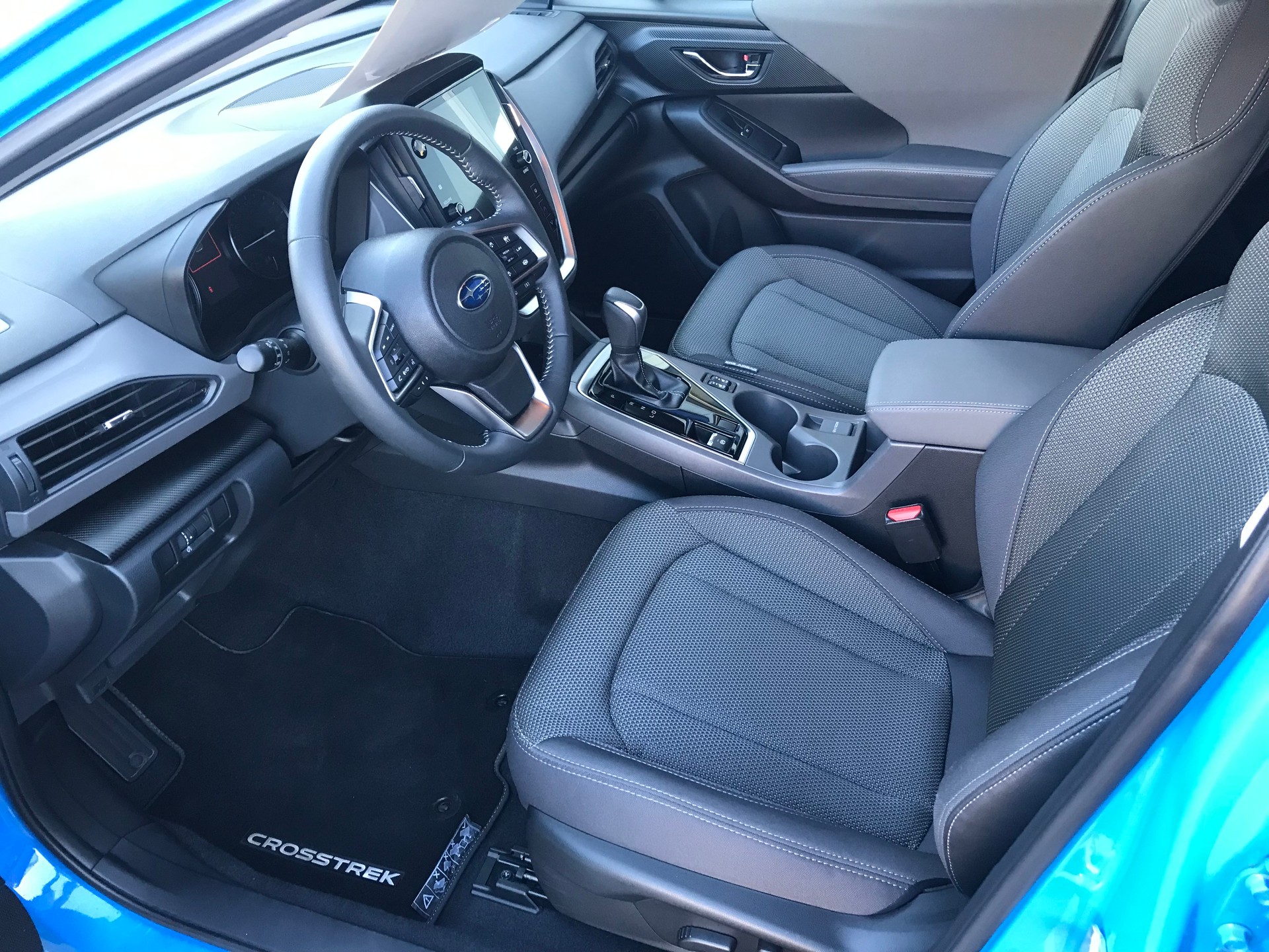 SUBARU Crosstrek 2.0 e-Boxer Swiss Plus AWD Lineartronic-image-4