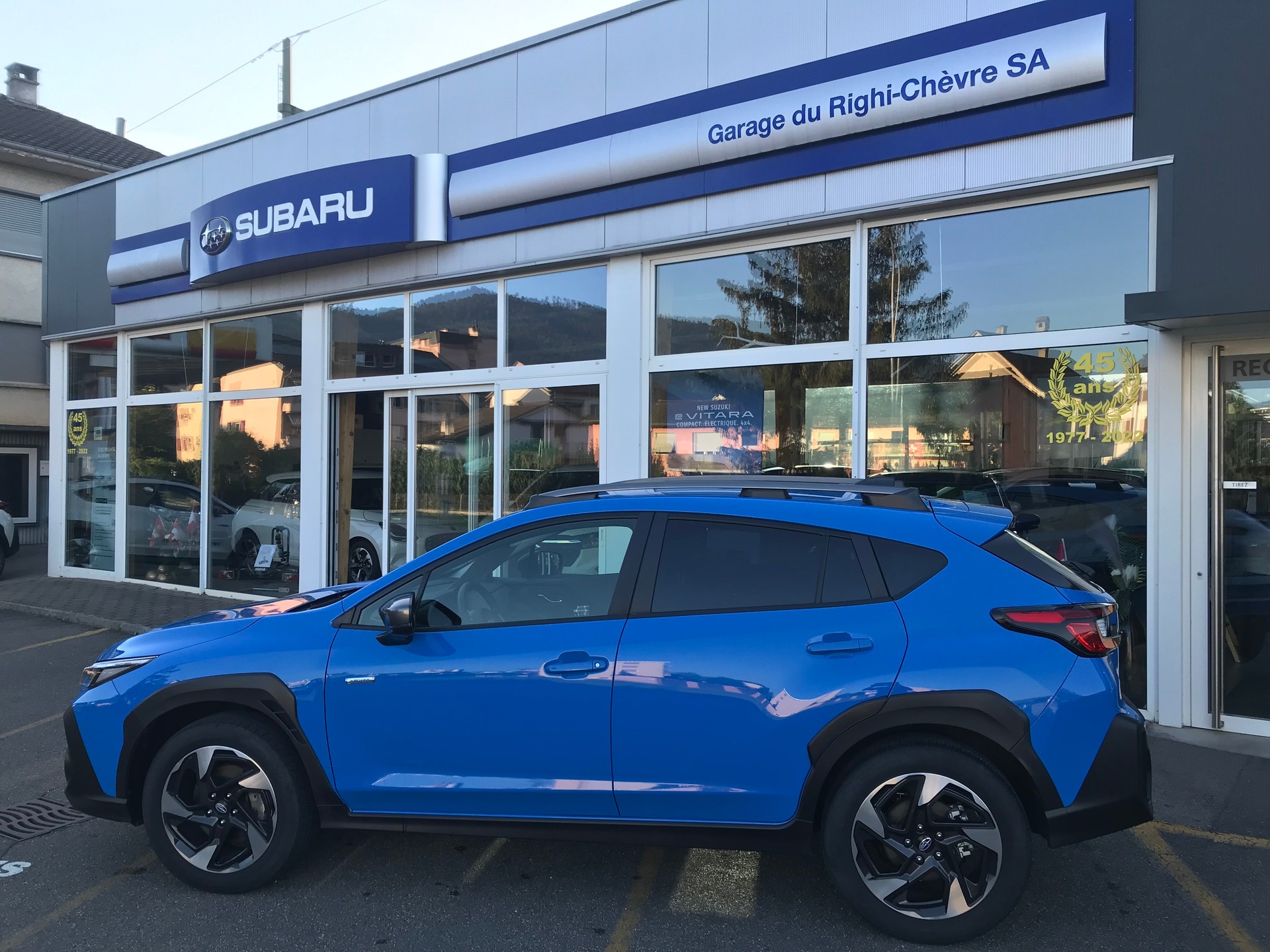 SUBARU Crosstrek 2.0 e-Boxer Swiss Plus AWD Lineartronic-image-1