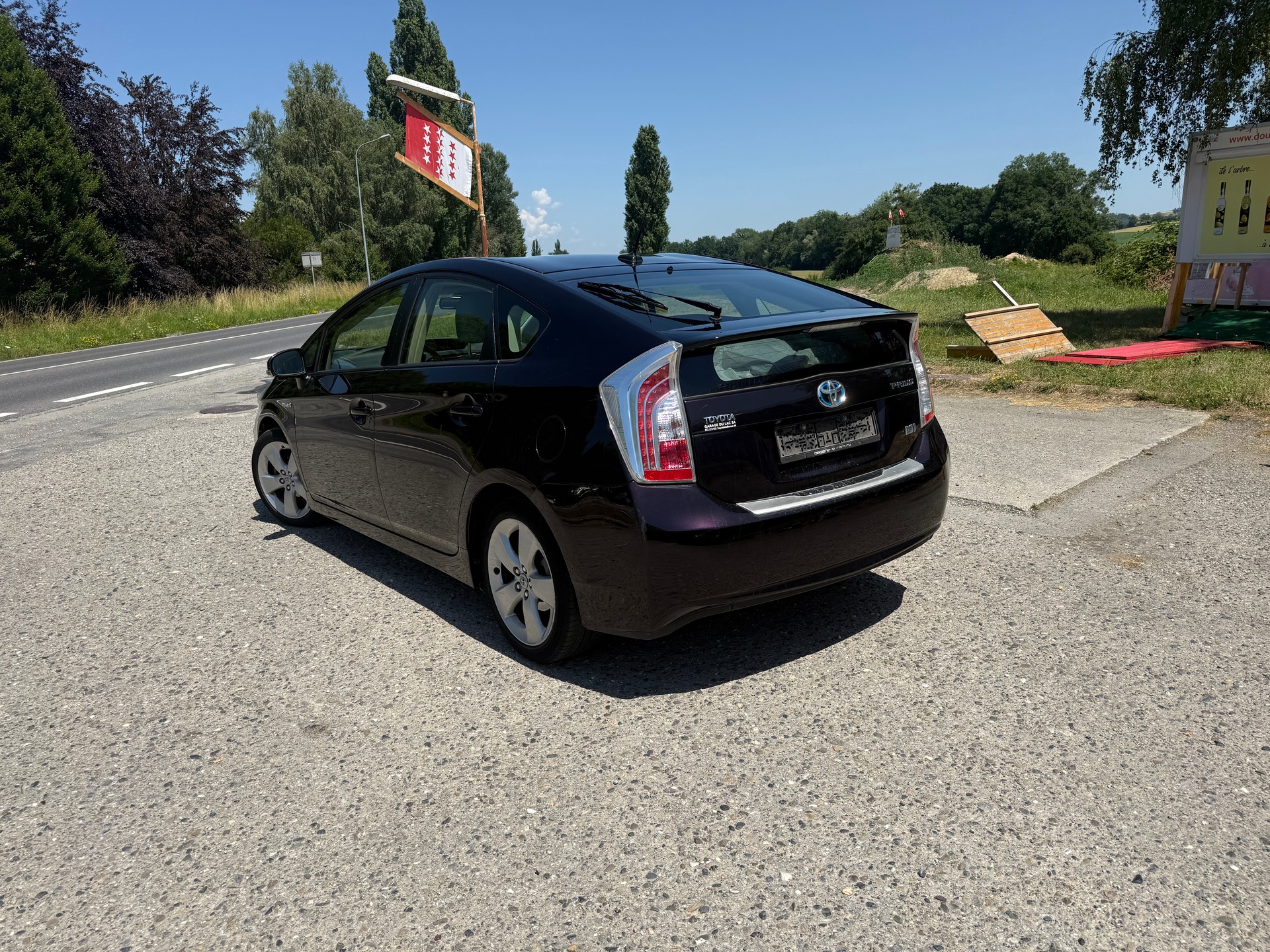 TOYOTA Prius 1.8 16V HSD Luna-image-4