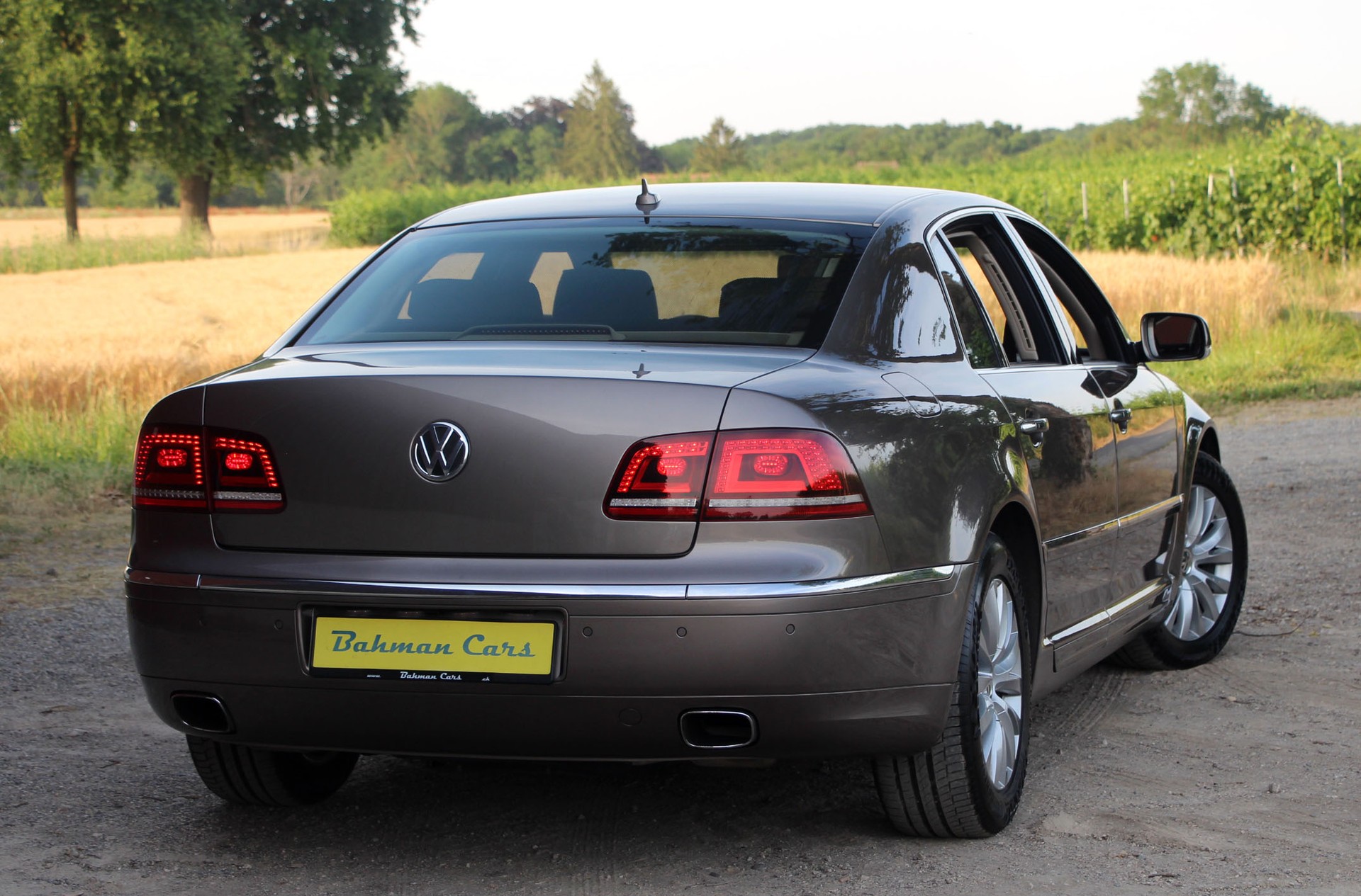VW Phaeton 4.2 V8 4Motion Tiptronic-image-30