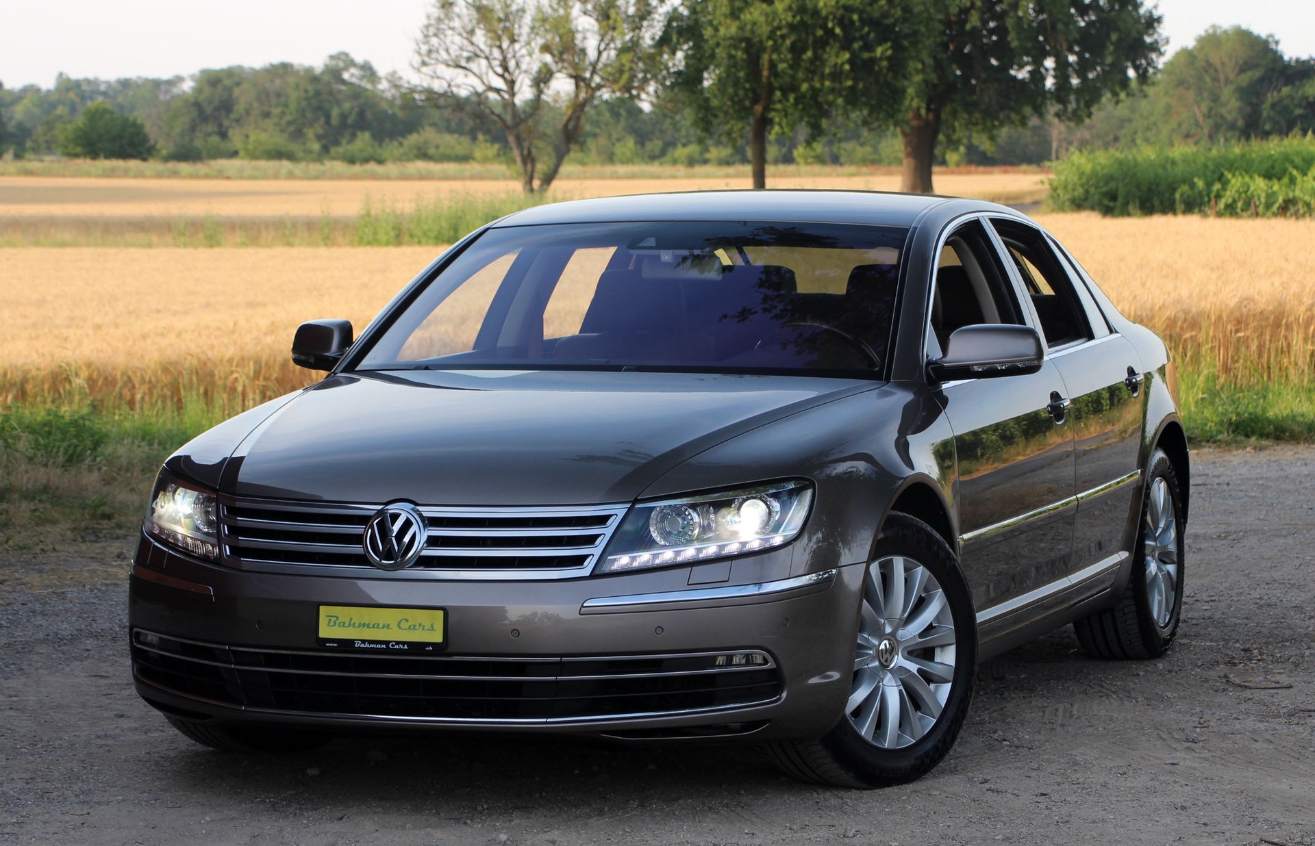 VW Phaeton 4.2 V8 4Motion Tiptronic-image-29