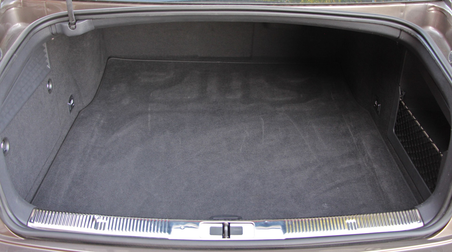 VW Phaeton 4.2 V8 4Motion Tiptronic-image-15