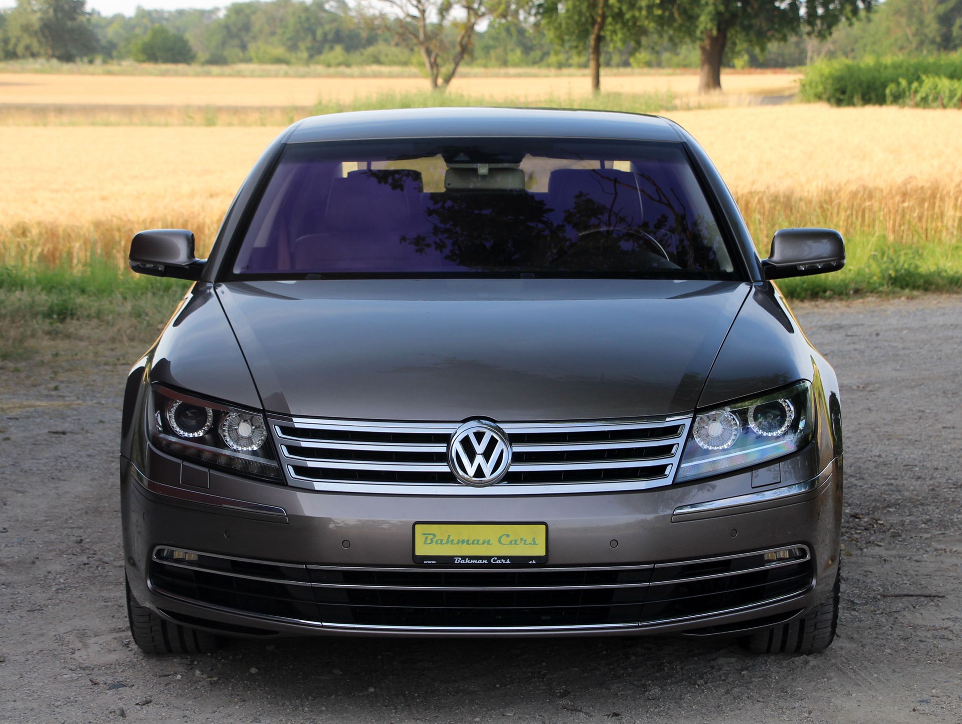 VW Phaeton 4.2 V8 4Motion Tiptronic-image-18