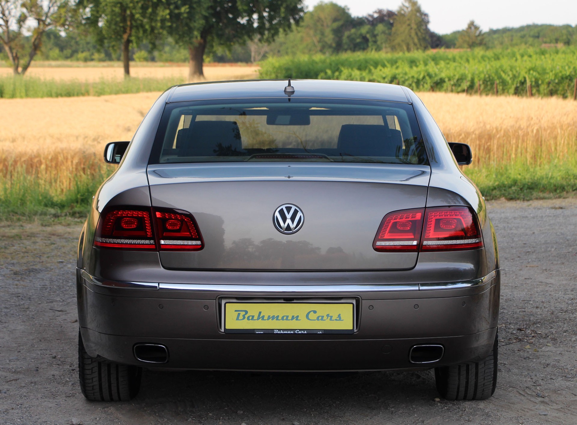 VW Phaeton 4.2 V8 4Motion Tiptronic-image-19