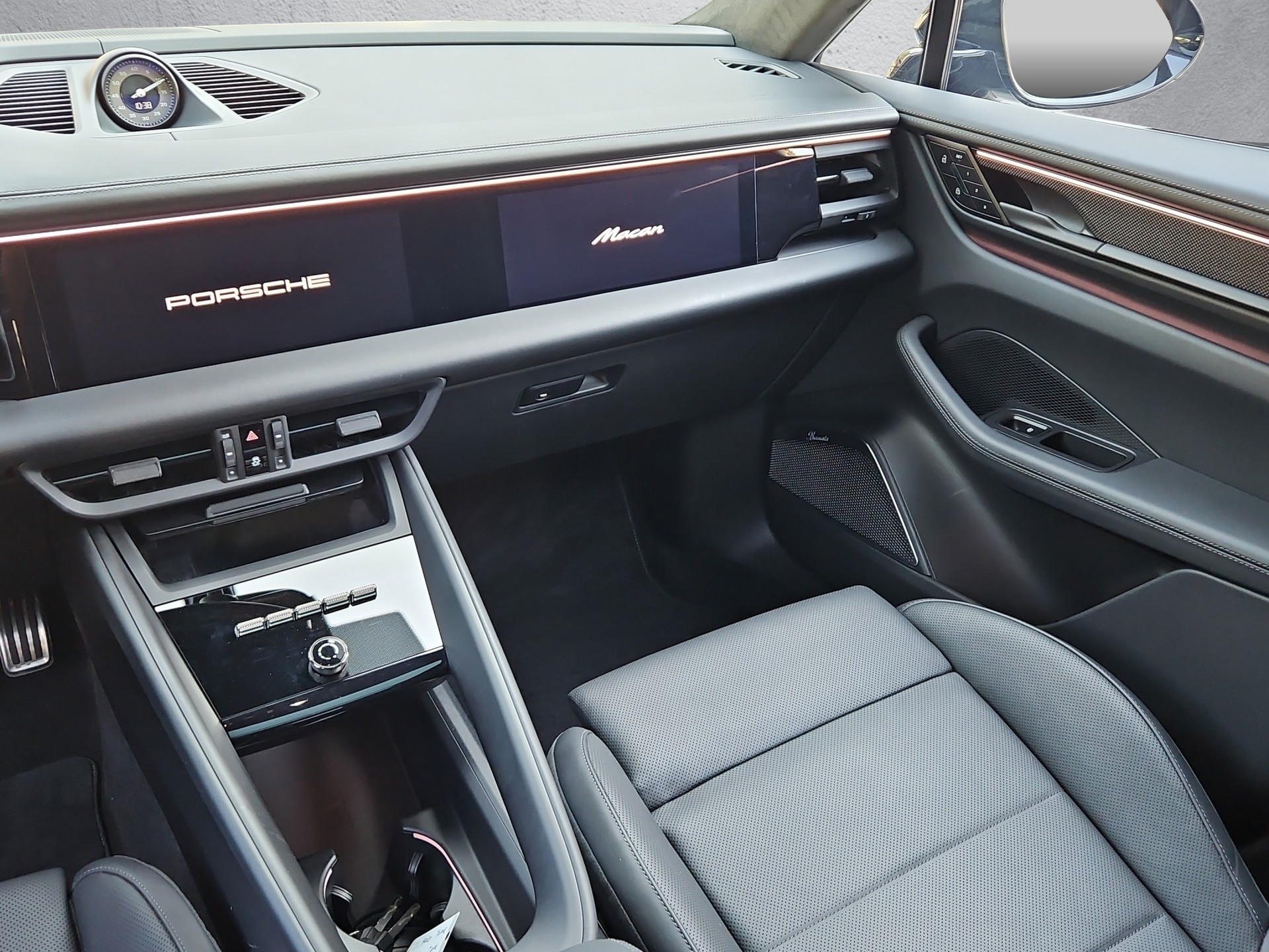 PORSCHE Macan Turbo 100kWh - 518km WLTP-image-14