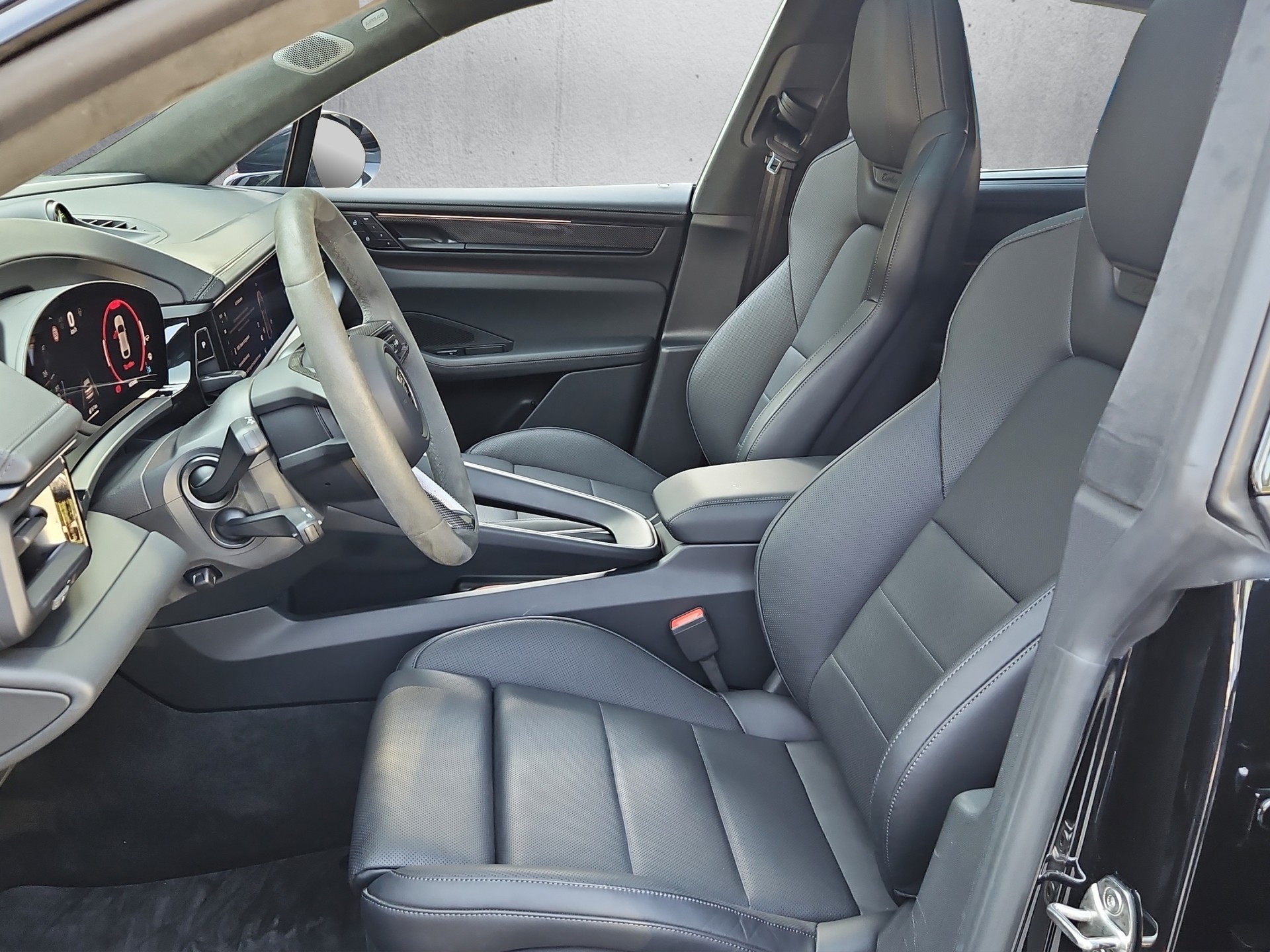 PORSCHE Macan Turbo 100kWh - 518km WLTP-image-8