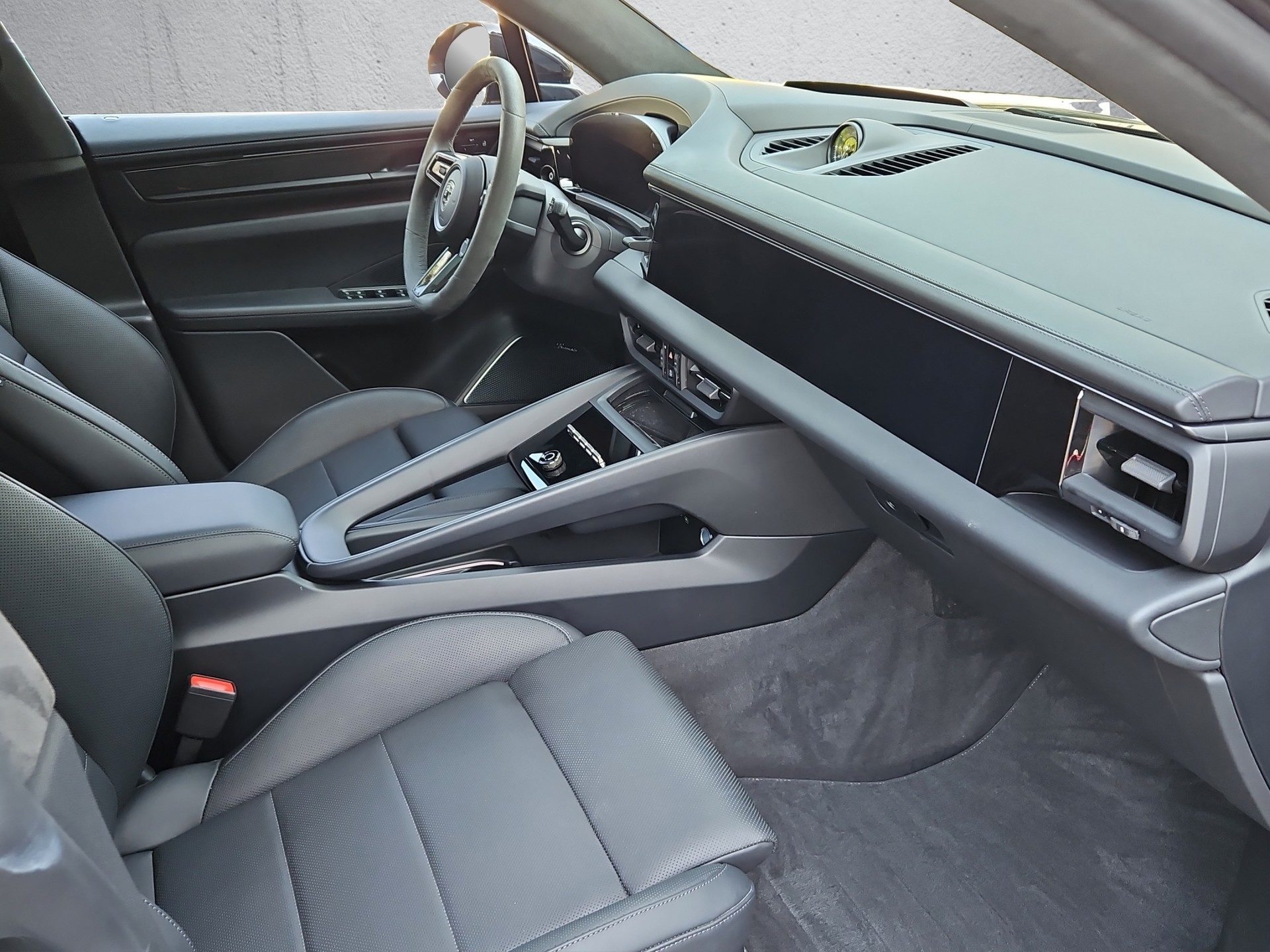 PORSCHE Macan Turbo 100kWh - 518km WLTP-image-19