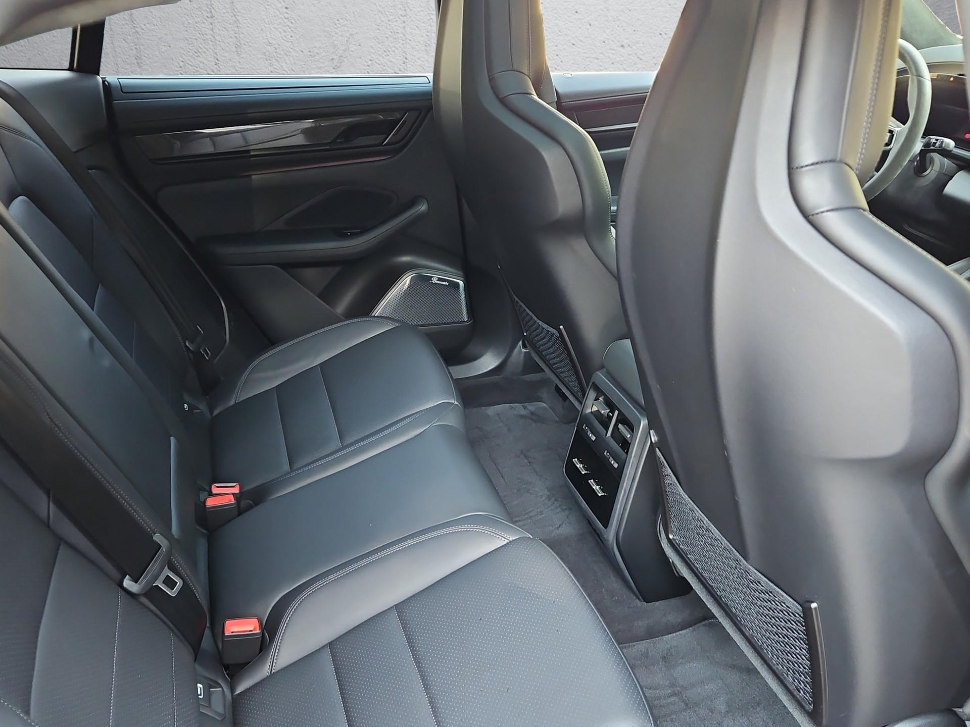 PORSCHE Macan Turbo 100kWh - 518km WLTP-image-21
