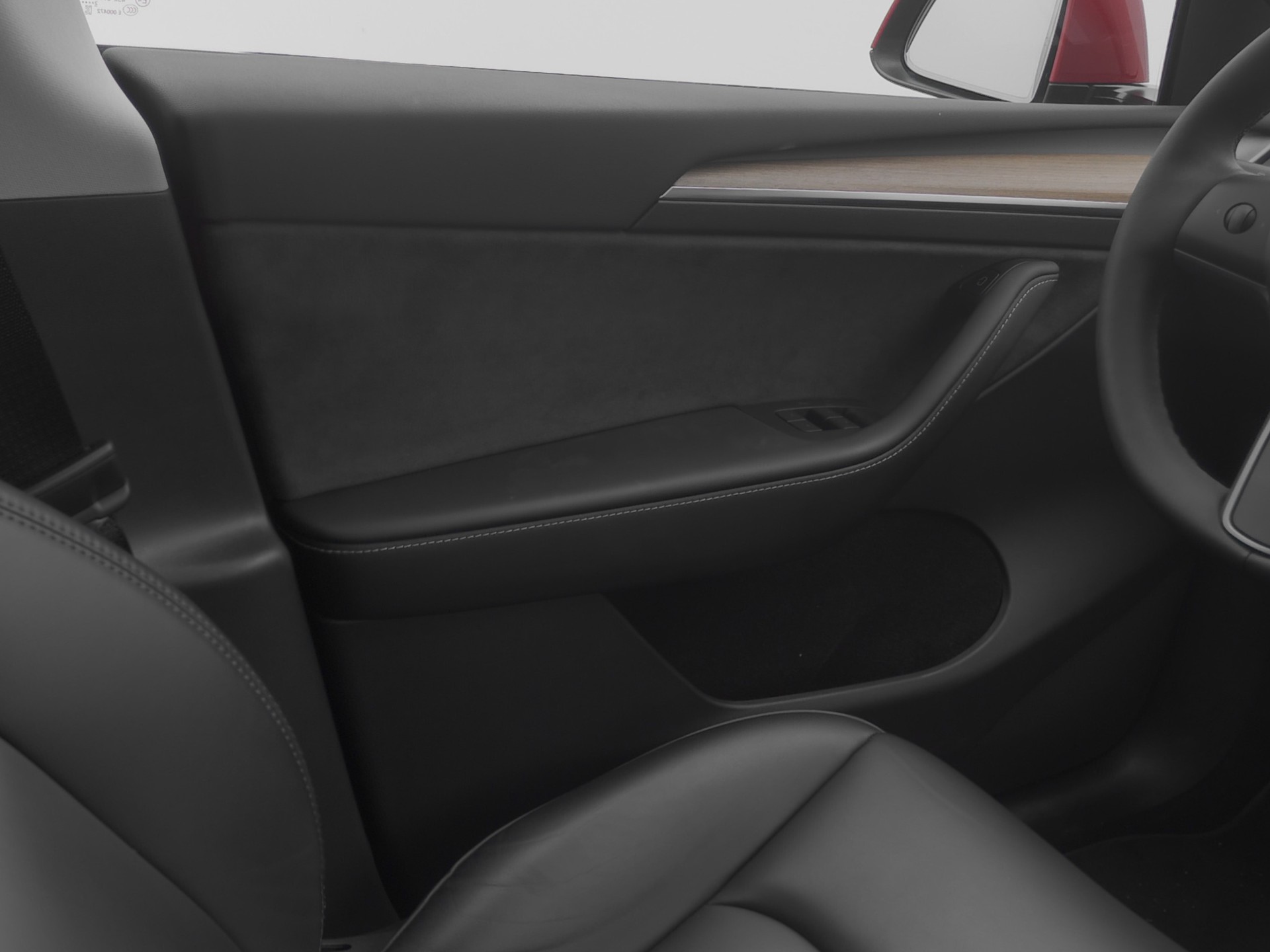 TESLA Model Y Long Range-image-8