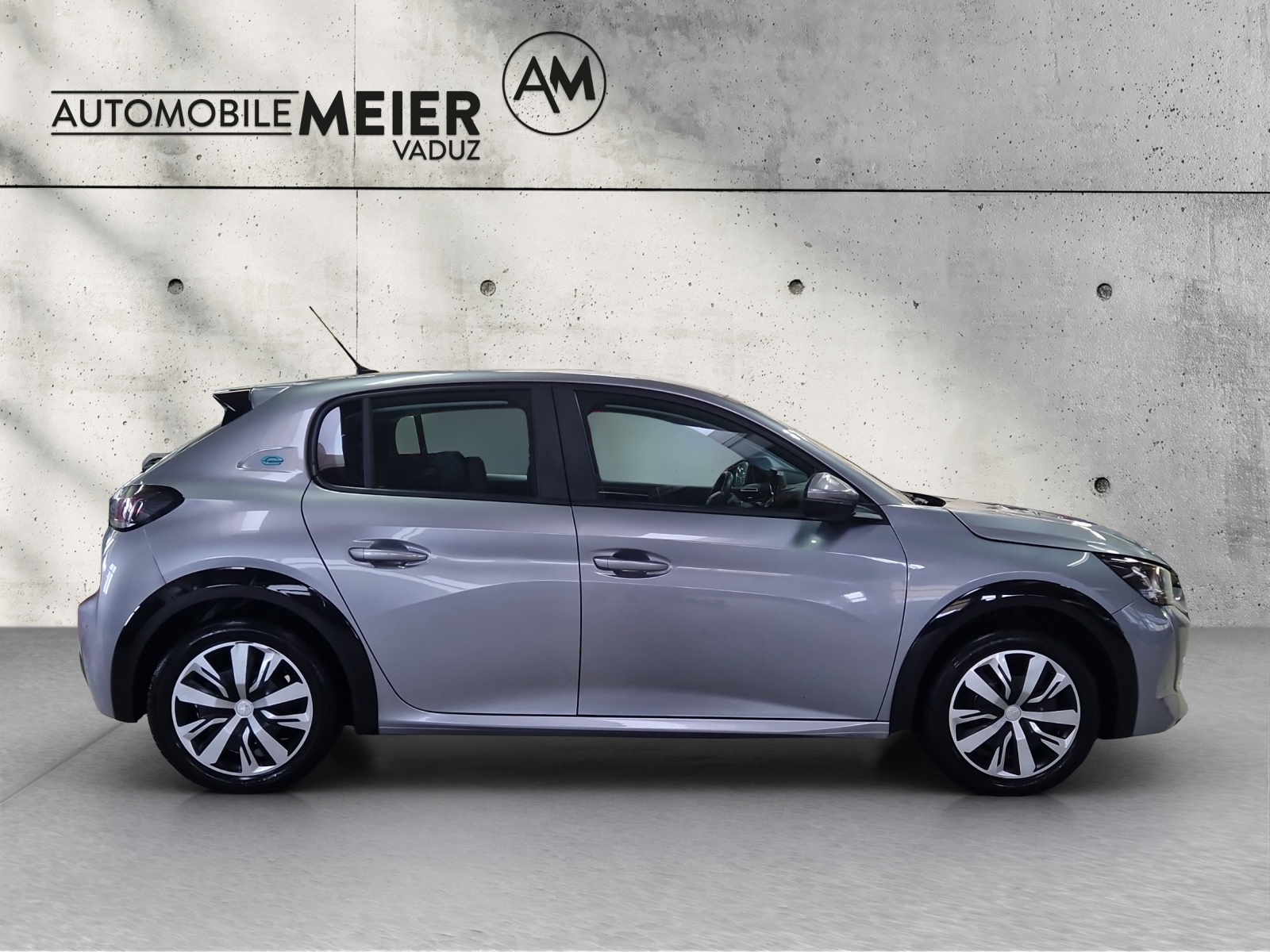 PEUGEOT 208 e-Active-image-8