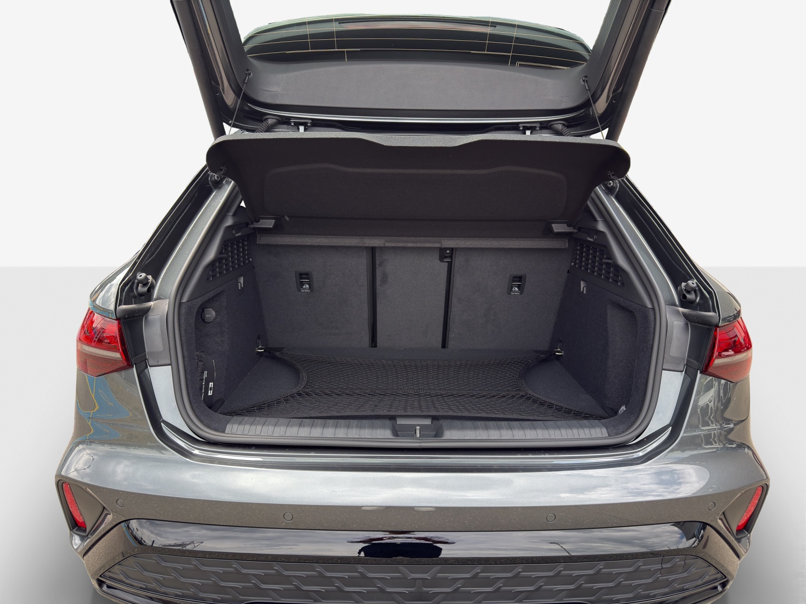 AUDI A3 Sportback TFSI 110 kW S line S tronic-image-12