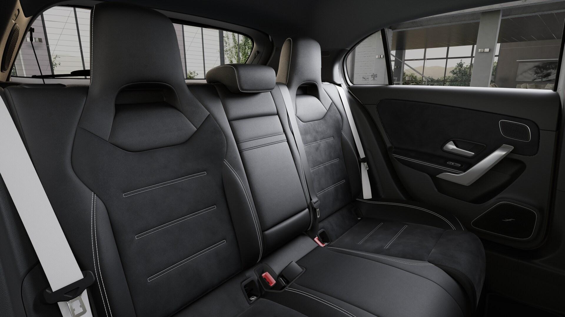 MERCEDES-BENZ A 250 AMG Line 4m-image-9