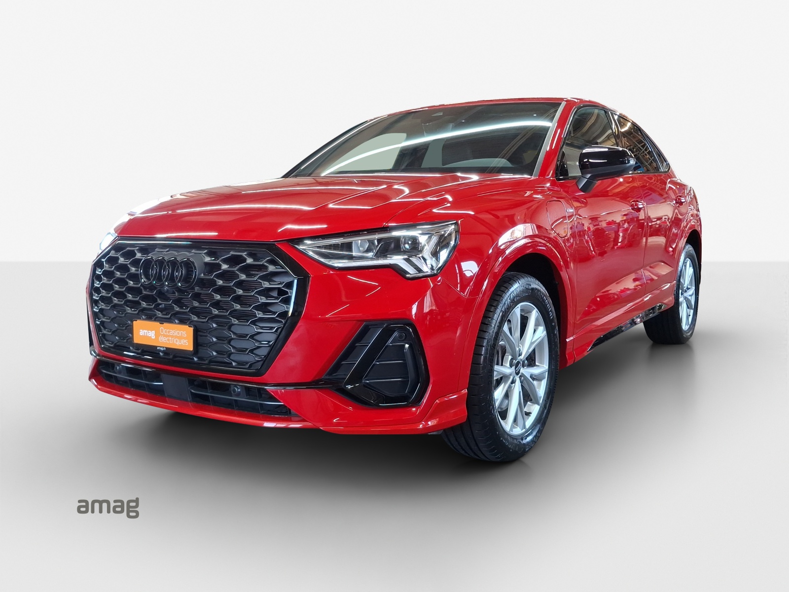 AUDI Q3 Sportback 45 TFSI e S line S-tronic-image-0