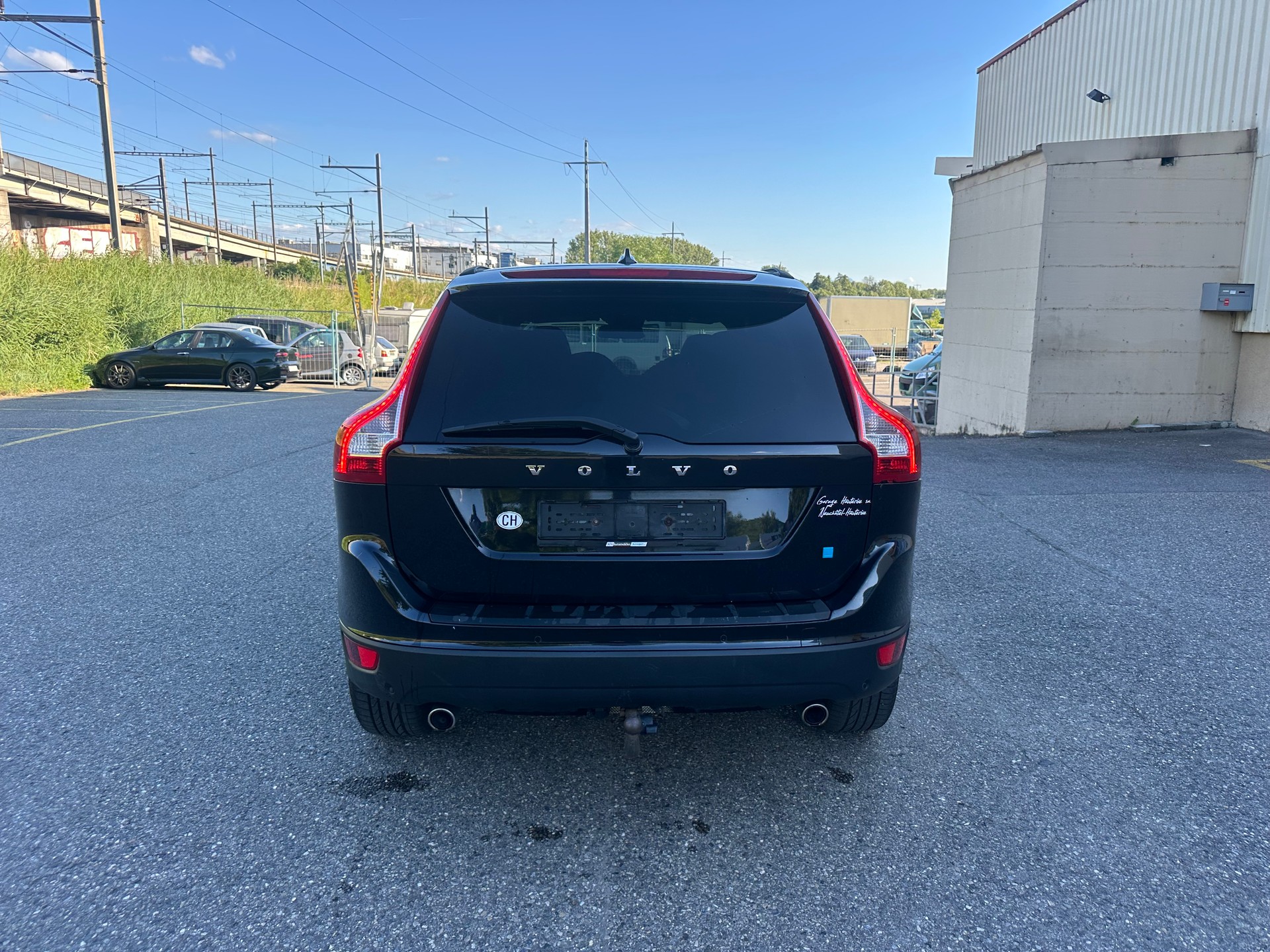 VOLVO XC60 D5 AWD OceanRace Geartronic-image-3