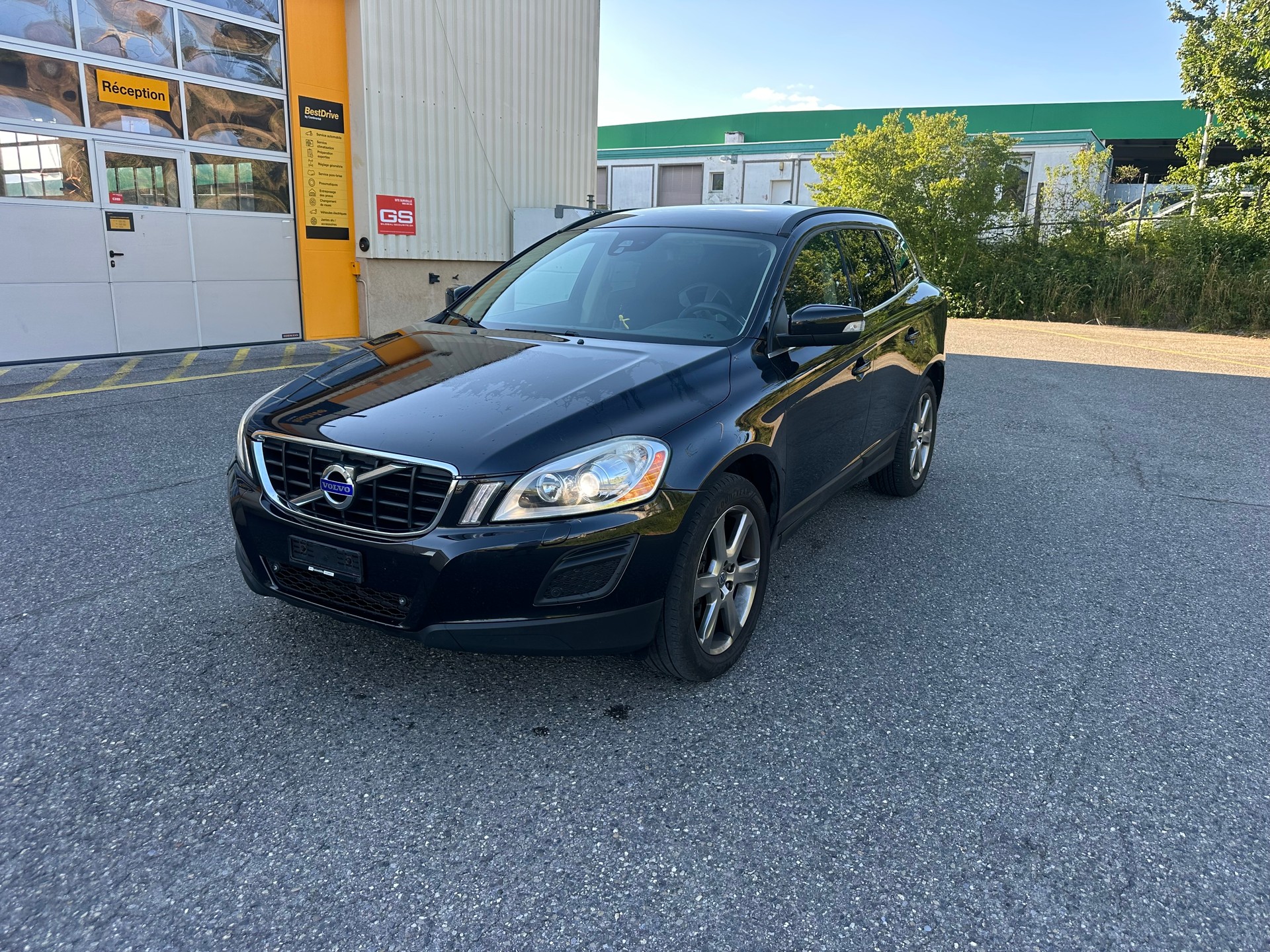 VOLVO XC60 D5 AWD OceanRace Geartronic-image-13