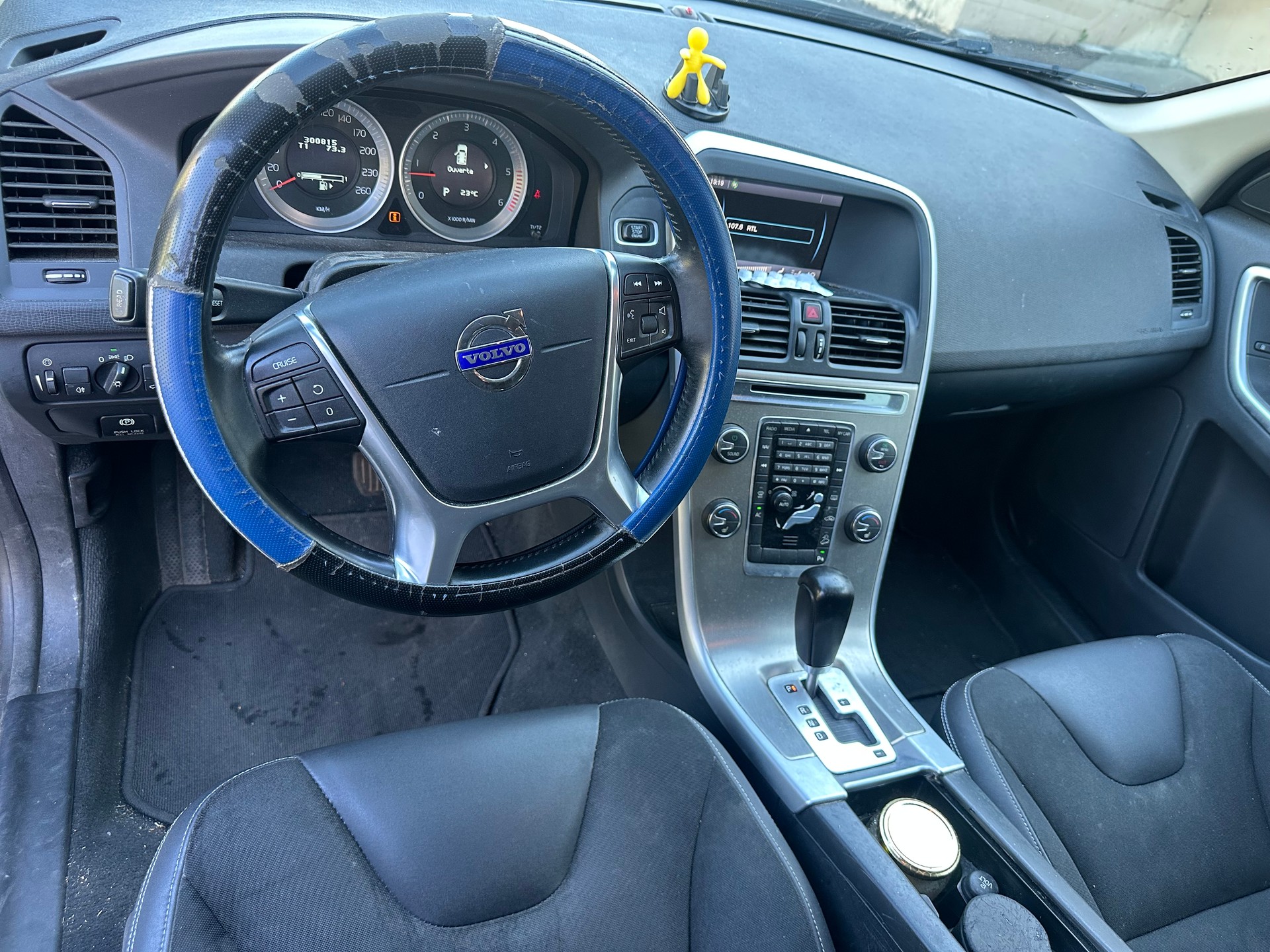 VOLVO XC60 D5 AWD OceanRace Geartronic-image-11