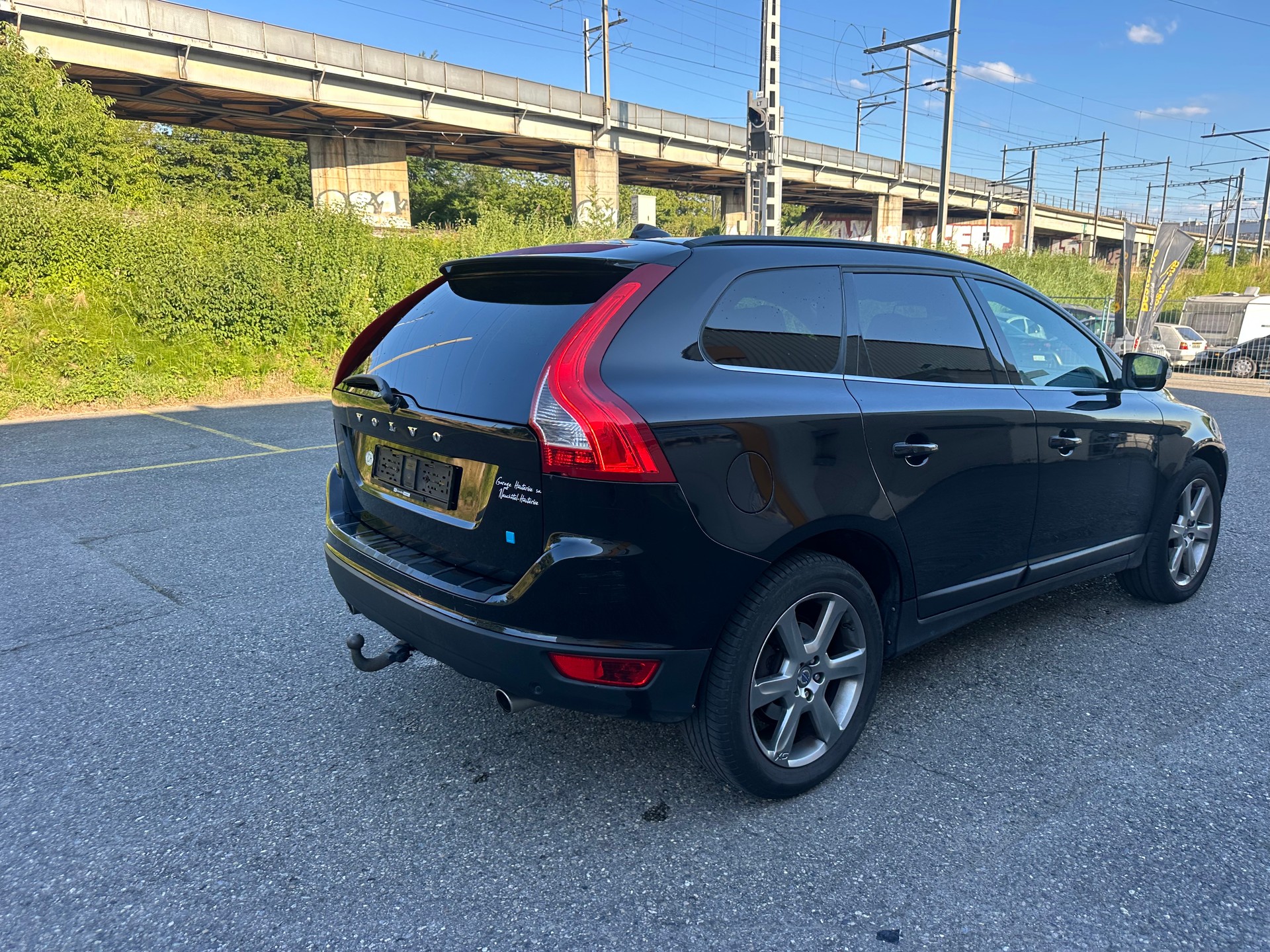 VOLVO XC60 D5 AWD OceanRace Geartronic-image-1