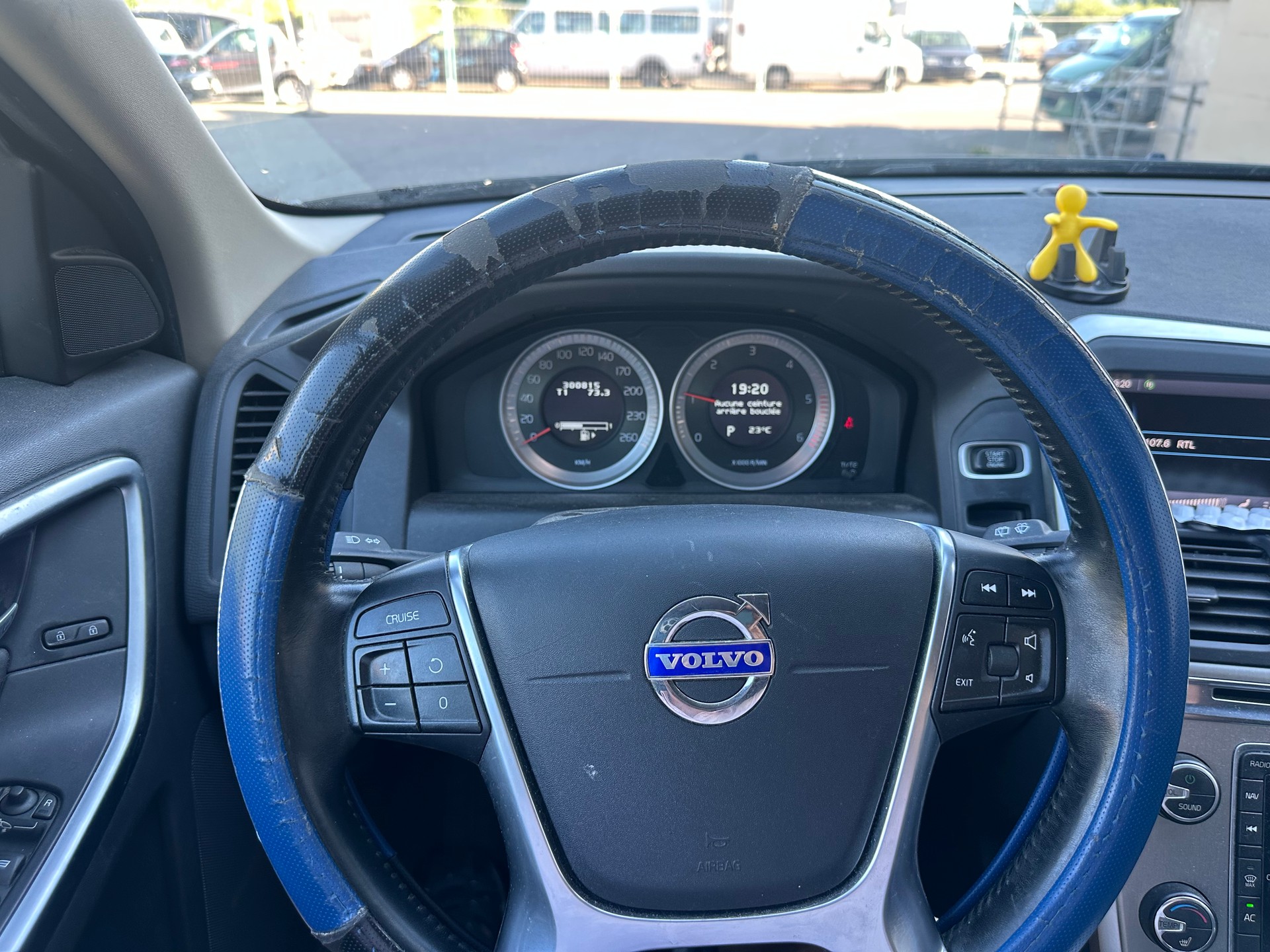 VOLVO XC60 D5 AWD OceanRace Geartronic-image-9