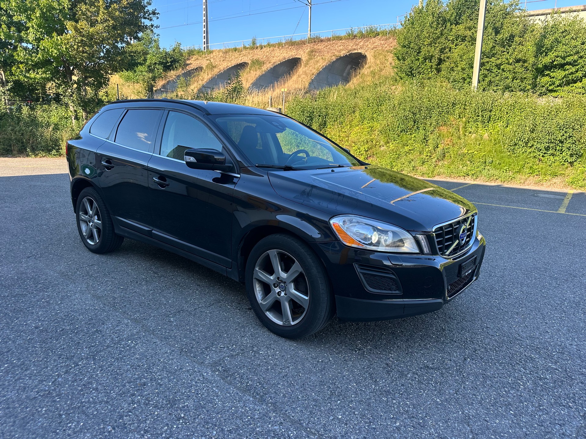 VOLVO XC60 D5 AWD OceanRace Geartronic-image-15