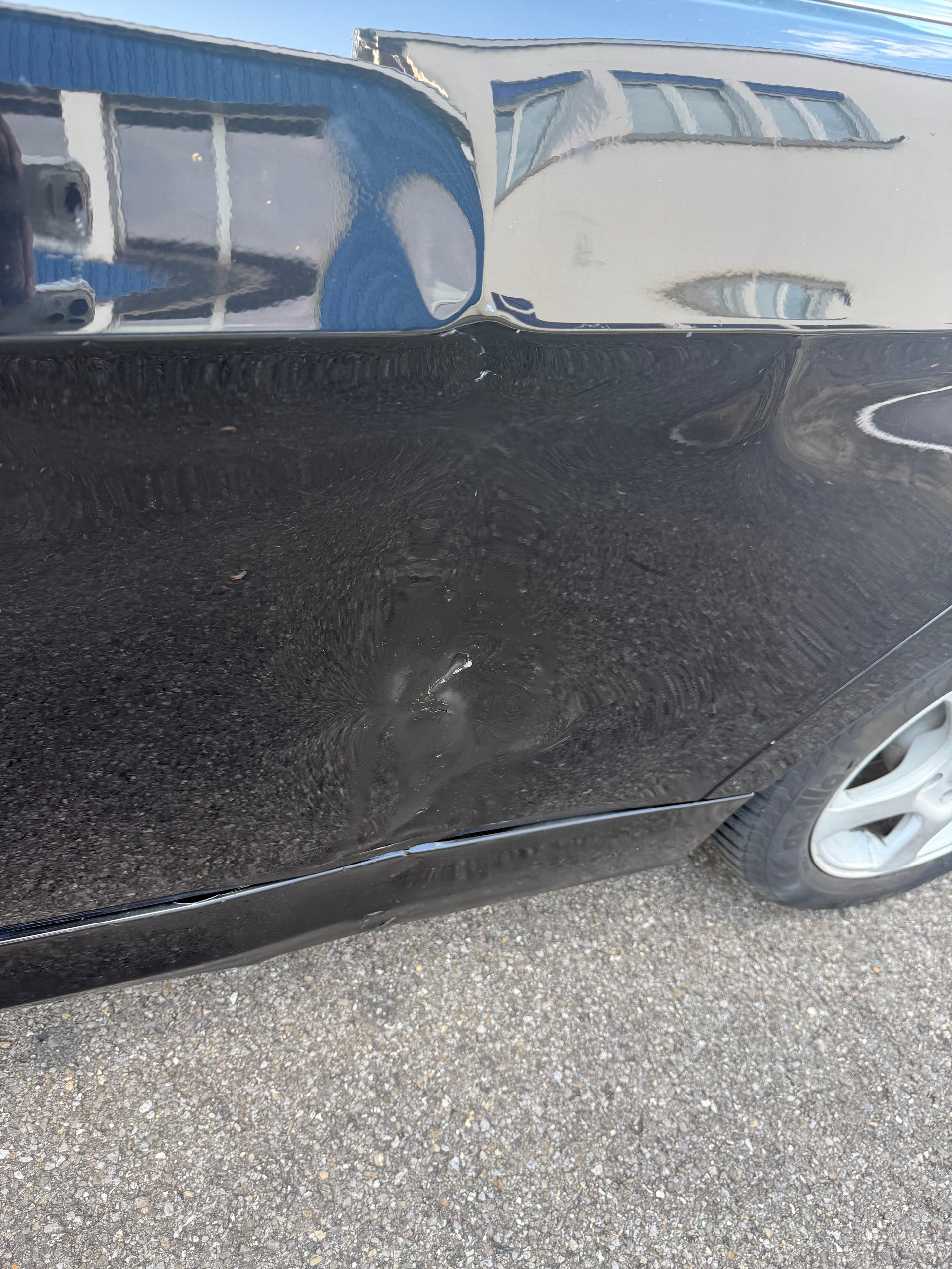 BMW 325i-image-2