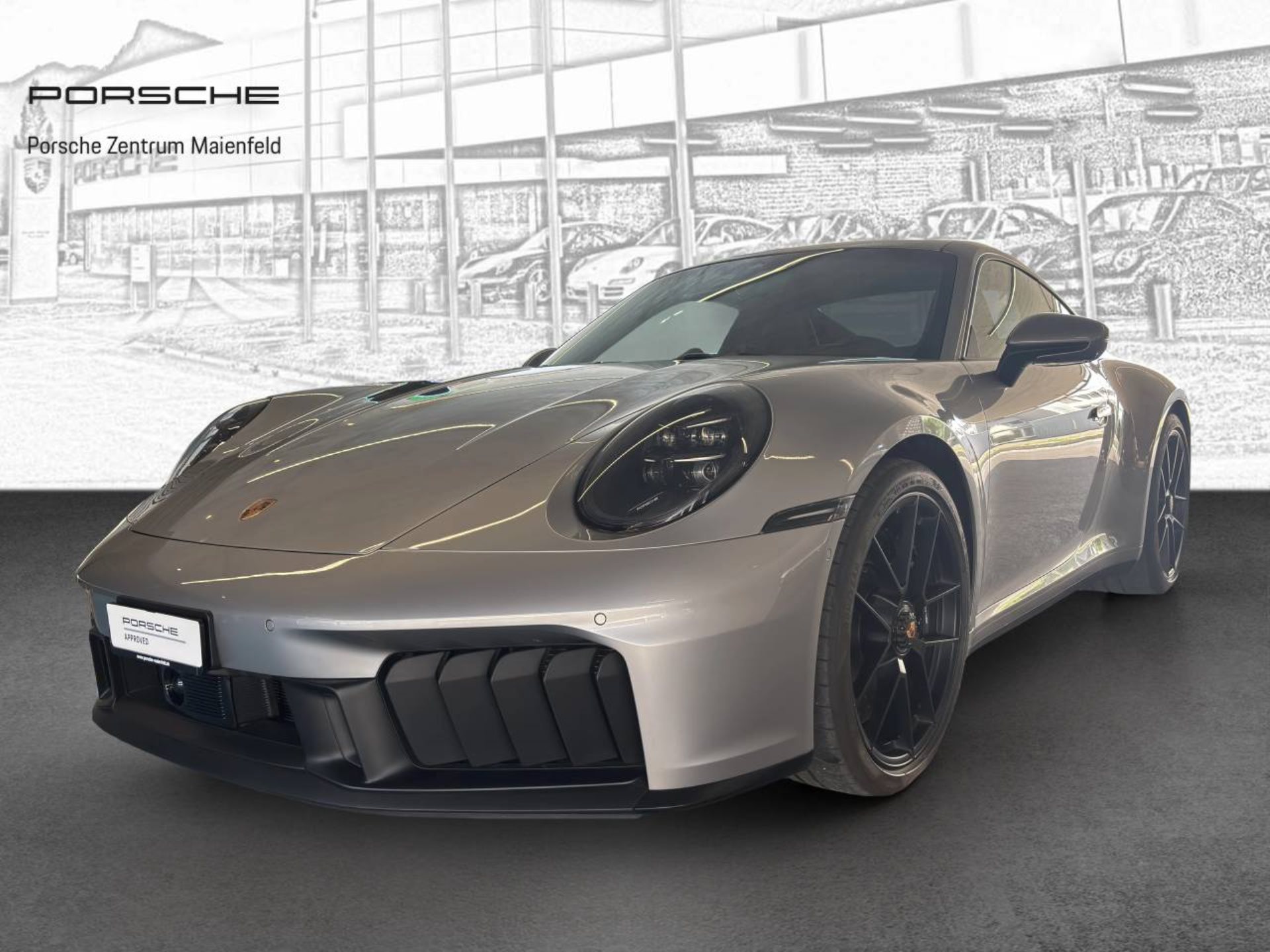 PORSCHE 911 Carrera 4 GTS