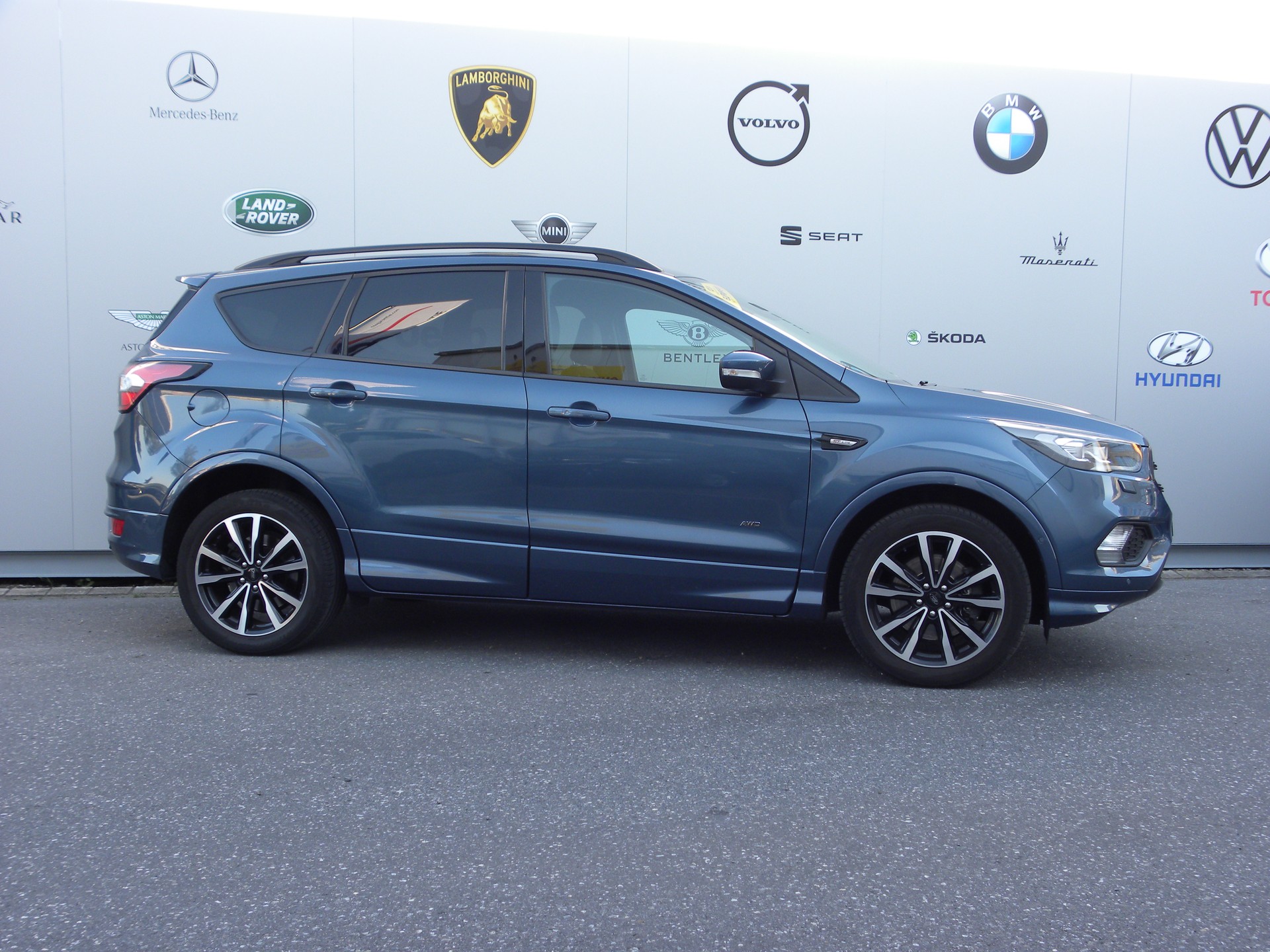 FORD Kuga 2.0 TDCi ST Line High 4WD PowerShift-image-4
