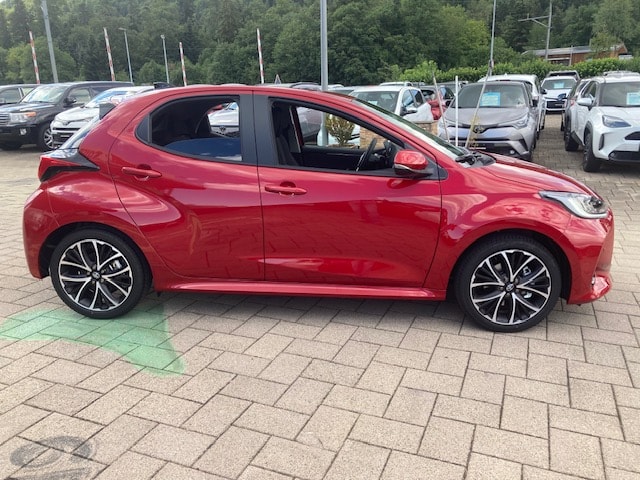 TOYOTA Yaris 1.5 Trend e-CVT-image-3