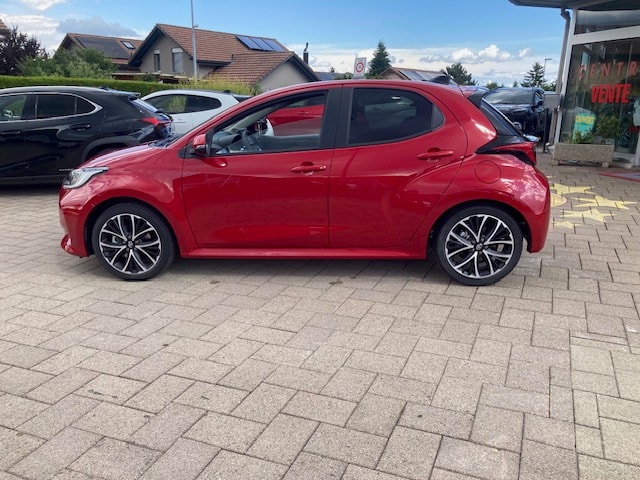 TOYOTA Yaris 1.5 Trend e-CVT-image-7