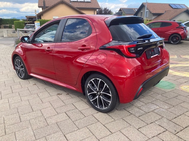 TOYOTA Yaris 1.5 Trend e-CVT-image-6