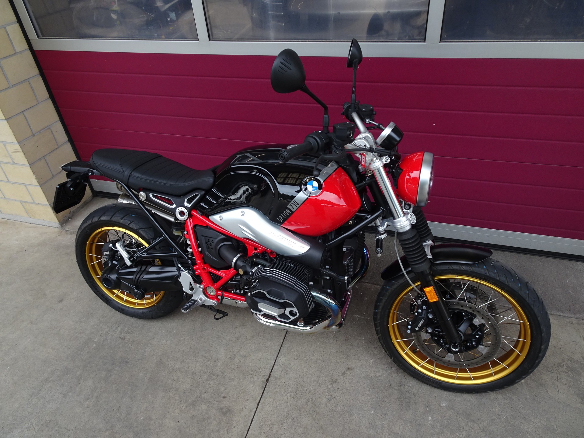 BMW R nineT Scrambler-image-15