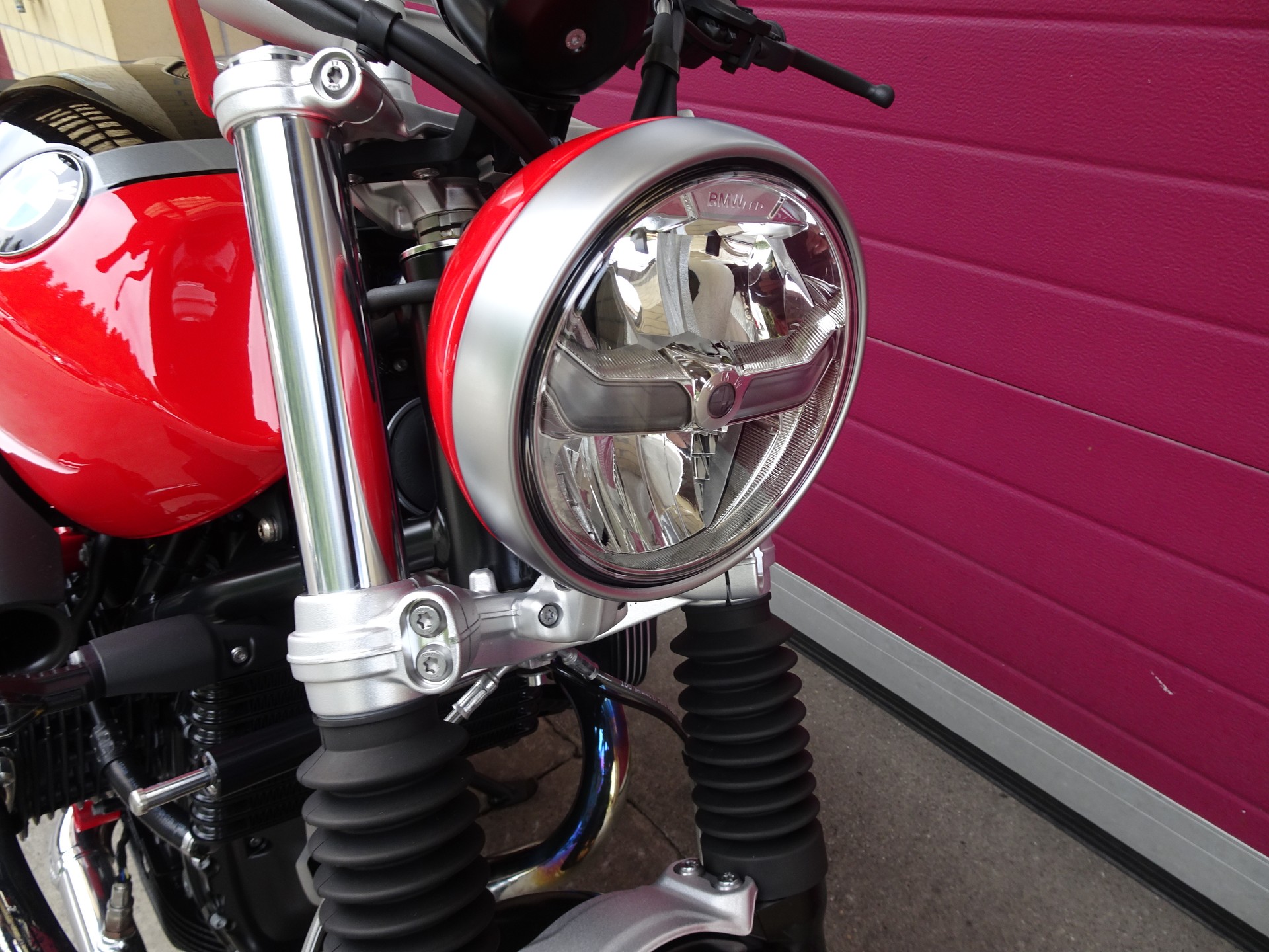 BMW R nineT Scrambler-image-11