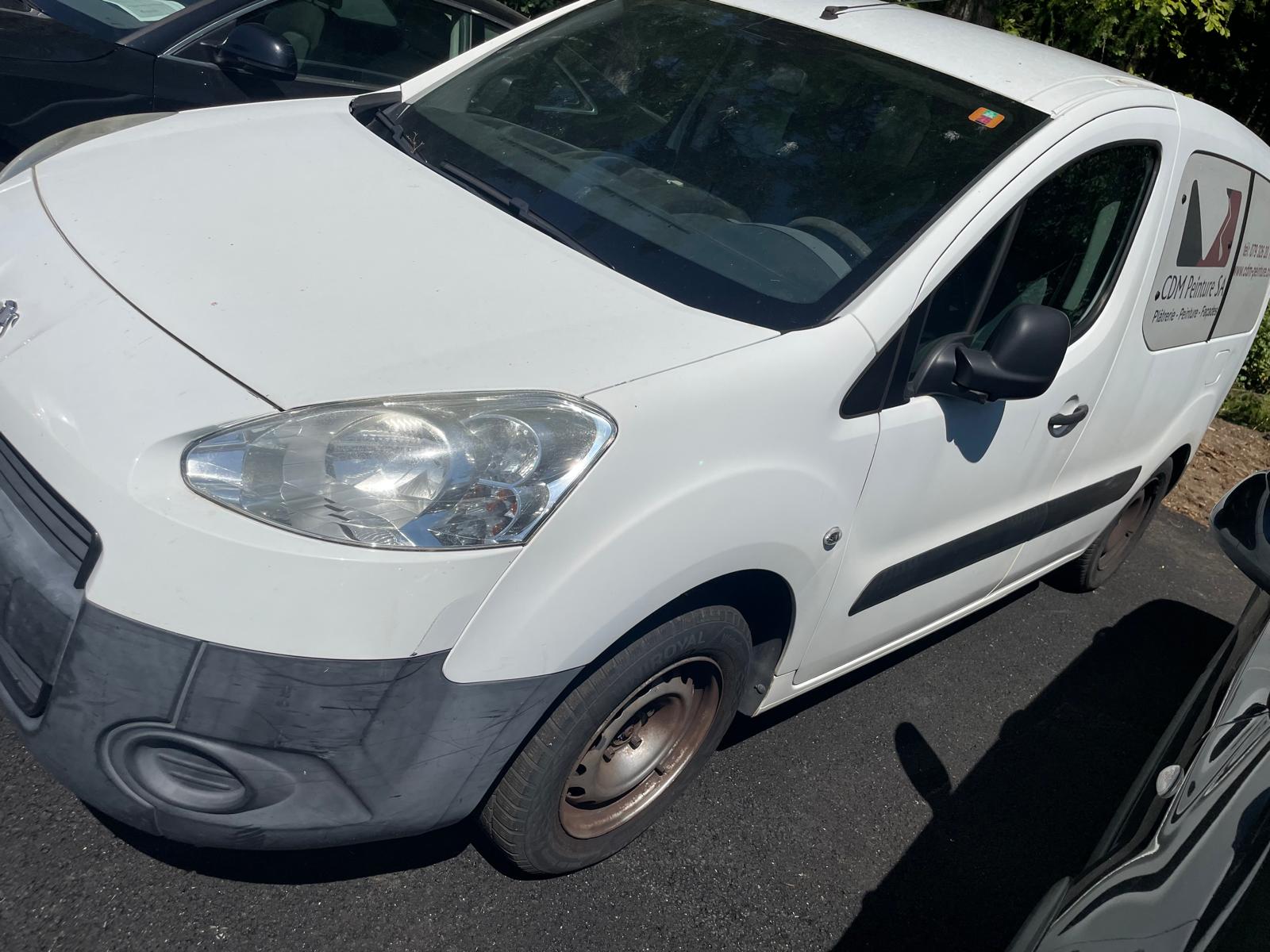 PEUGEOT Partner 1.6 Active-image-1