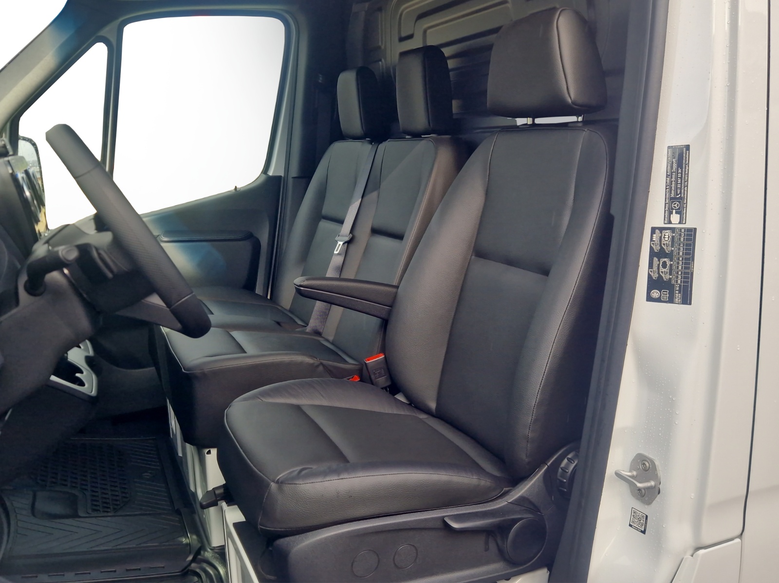 MERCEDES-BENZ Sprinter 315 CDI PRO fourgon Standard 9G-TRONIC-image-7