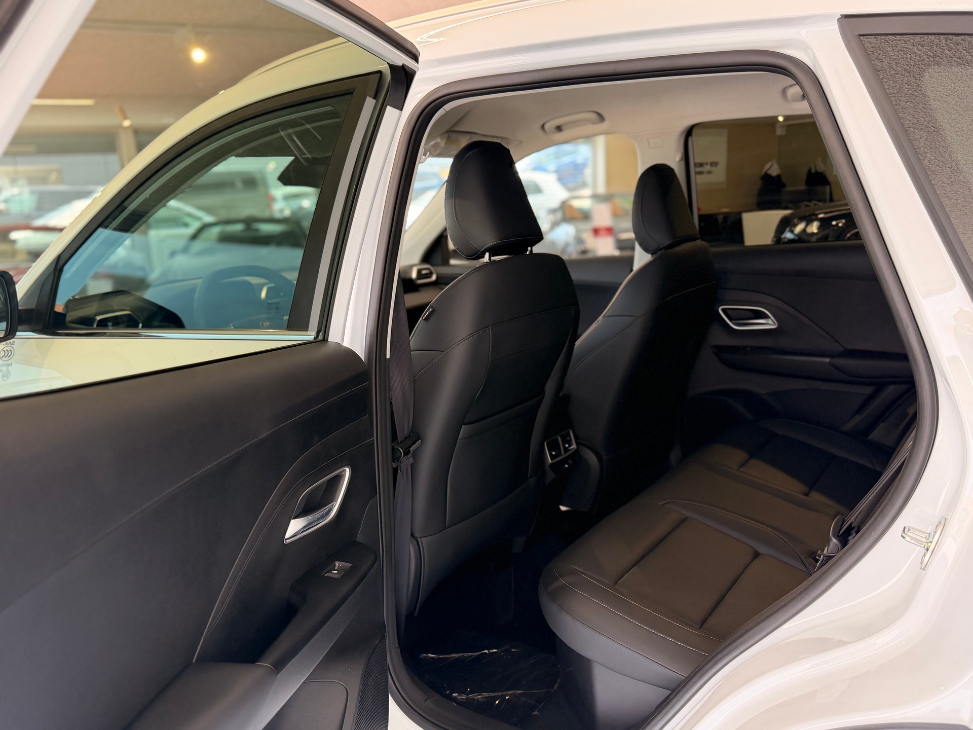 MG ZS 1.5 HEV Luxury-image-22
