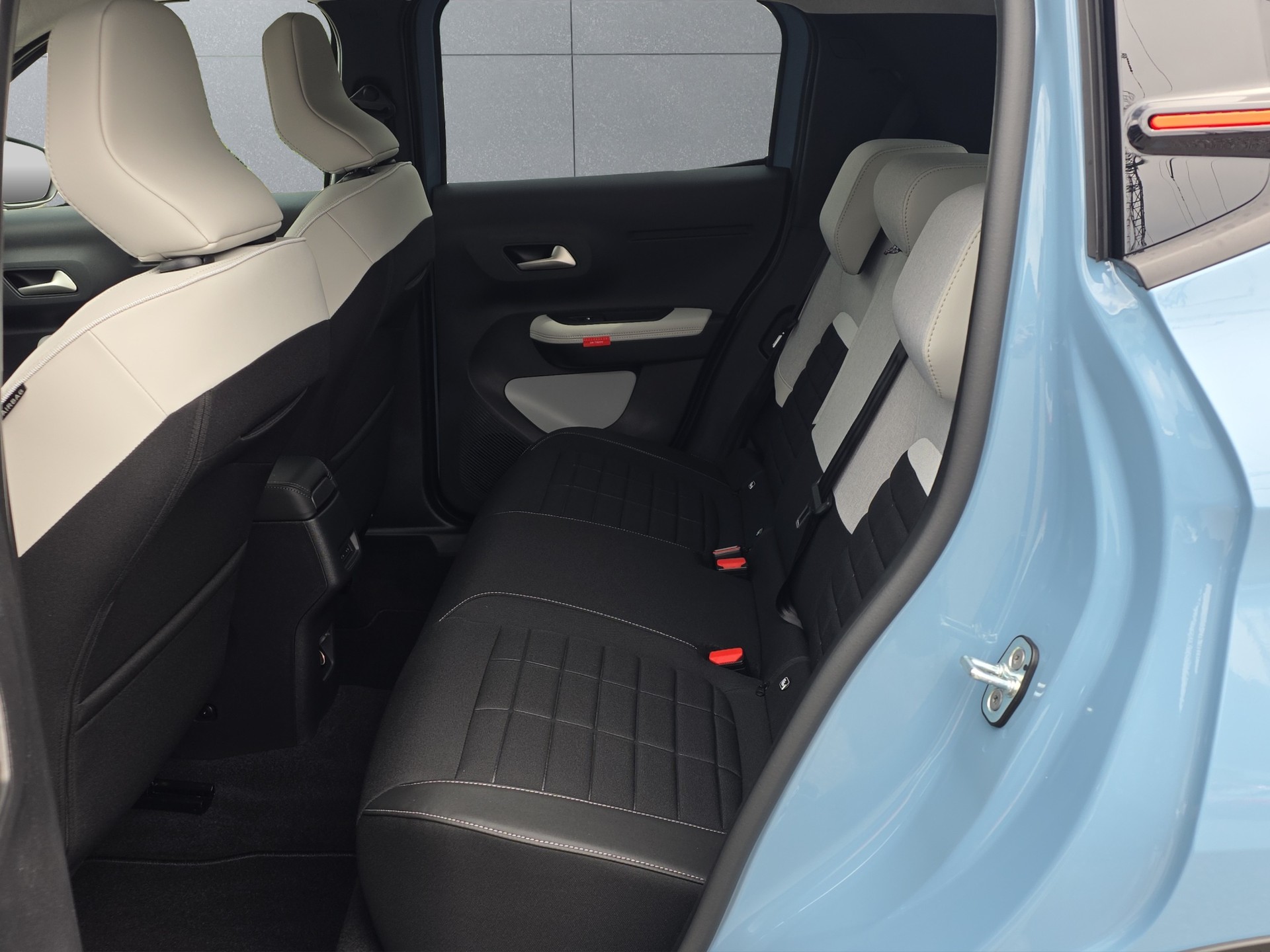 CITROEN C3 1.2 Hybrid Max-image-14