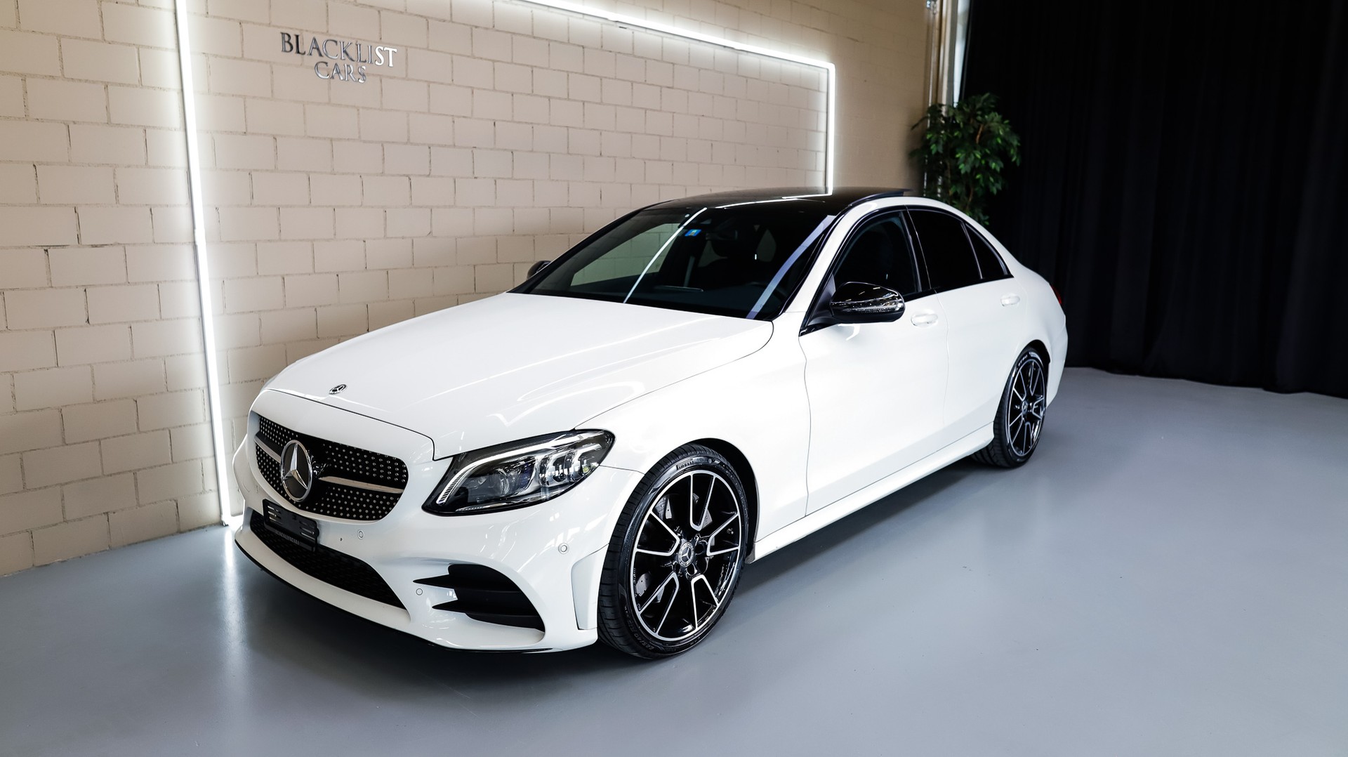 MERCEDES-BENZ C 300 AMG Line 9G-Tronic