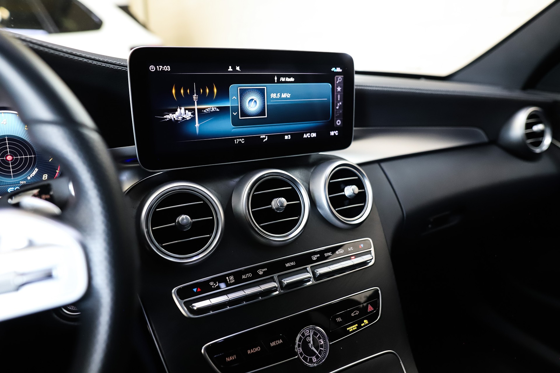 MERCEDES-BENZ C 300 AMG Line 9G-Tronic-image-10