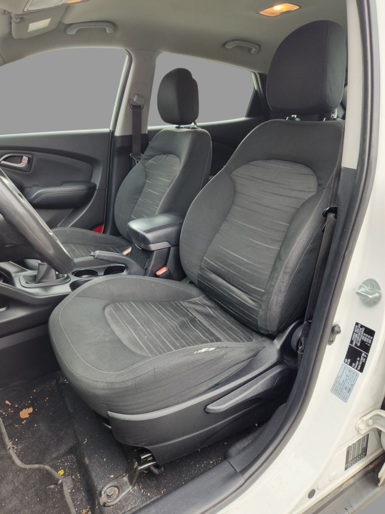 HYUNDAI iX 35 1.6 GDI Comfort 2WD-image-13